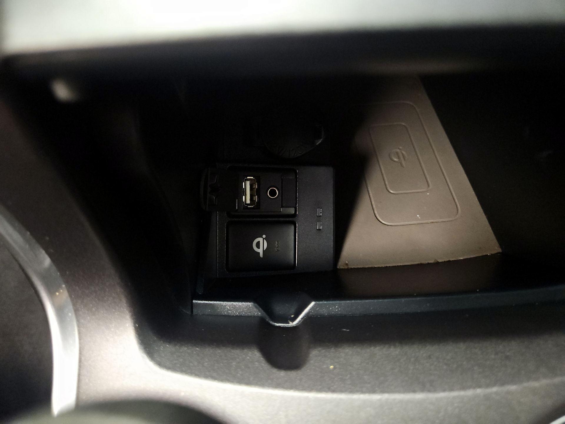 Thumbnail: 2017 Toyota Camry - 18