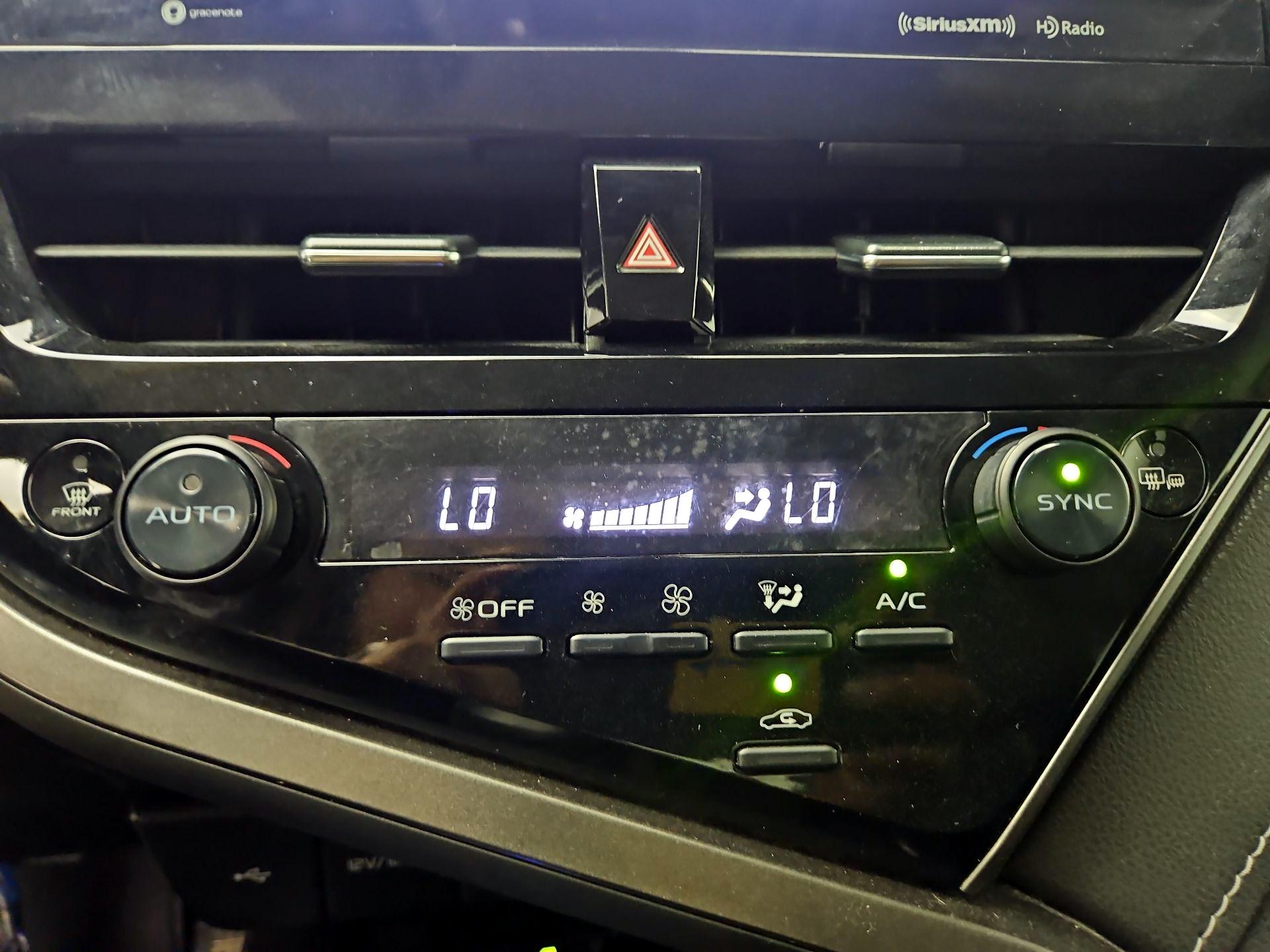 Thumbnail: 2022 Toyota Camry - 15