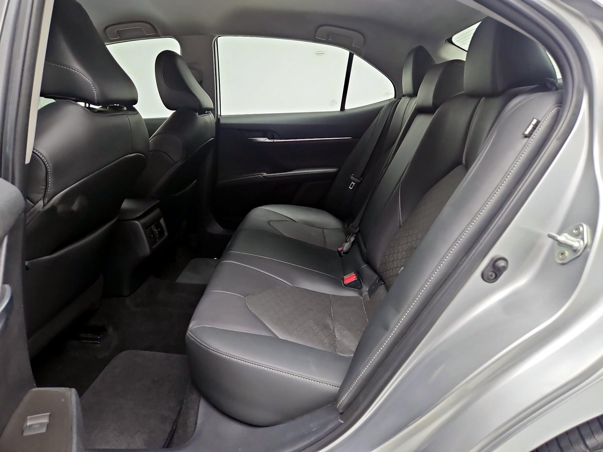 Thumbnail: 2022 Toyota Camry - 18