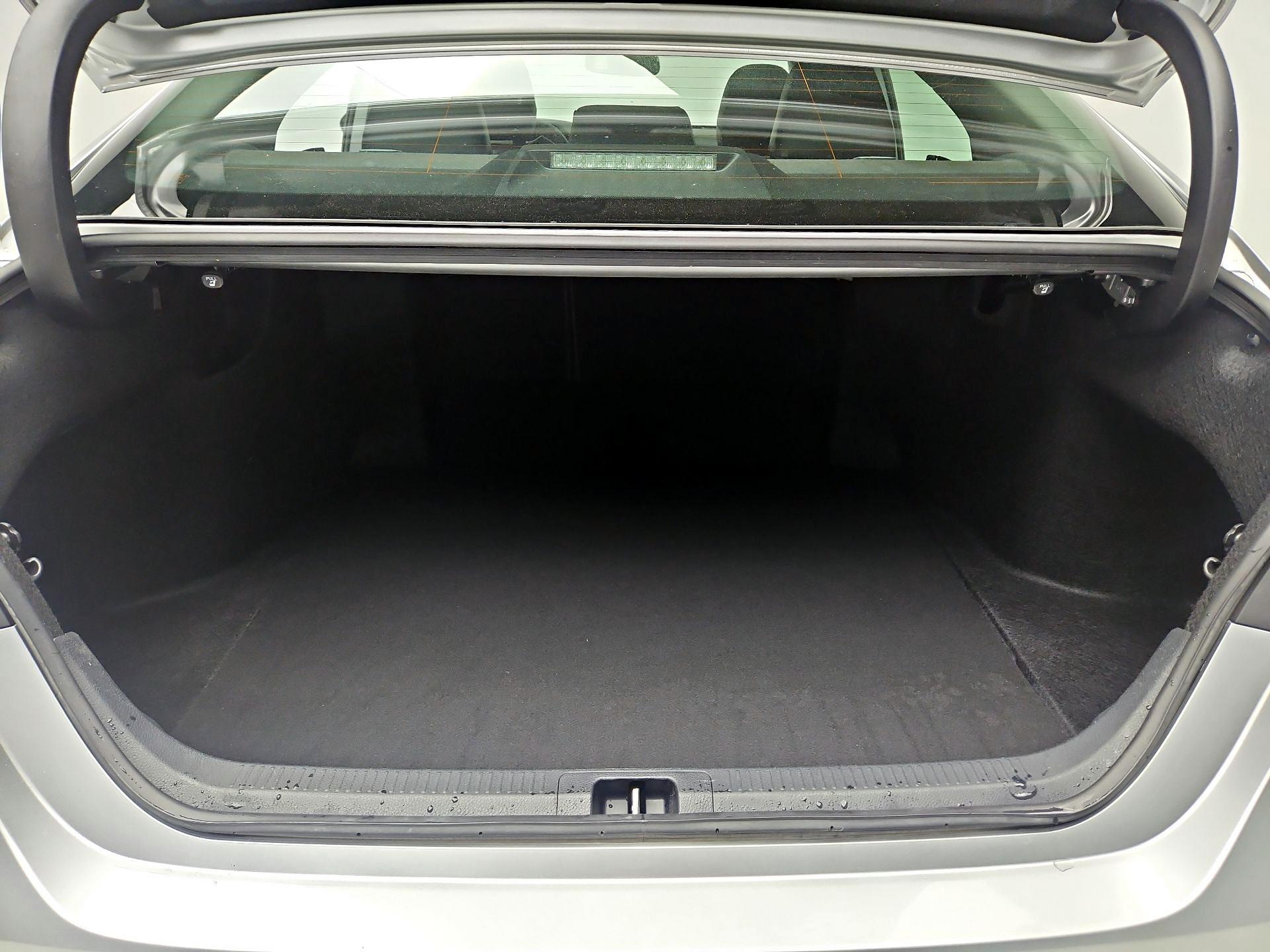 Thumbnail: 2022 Toyota Camry - 19