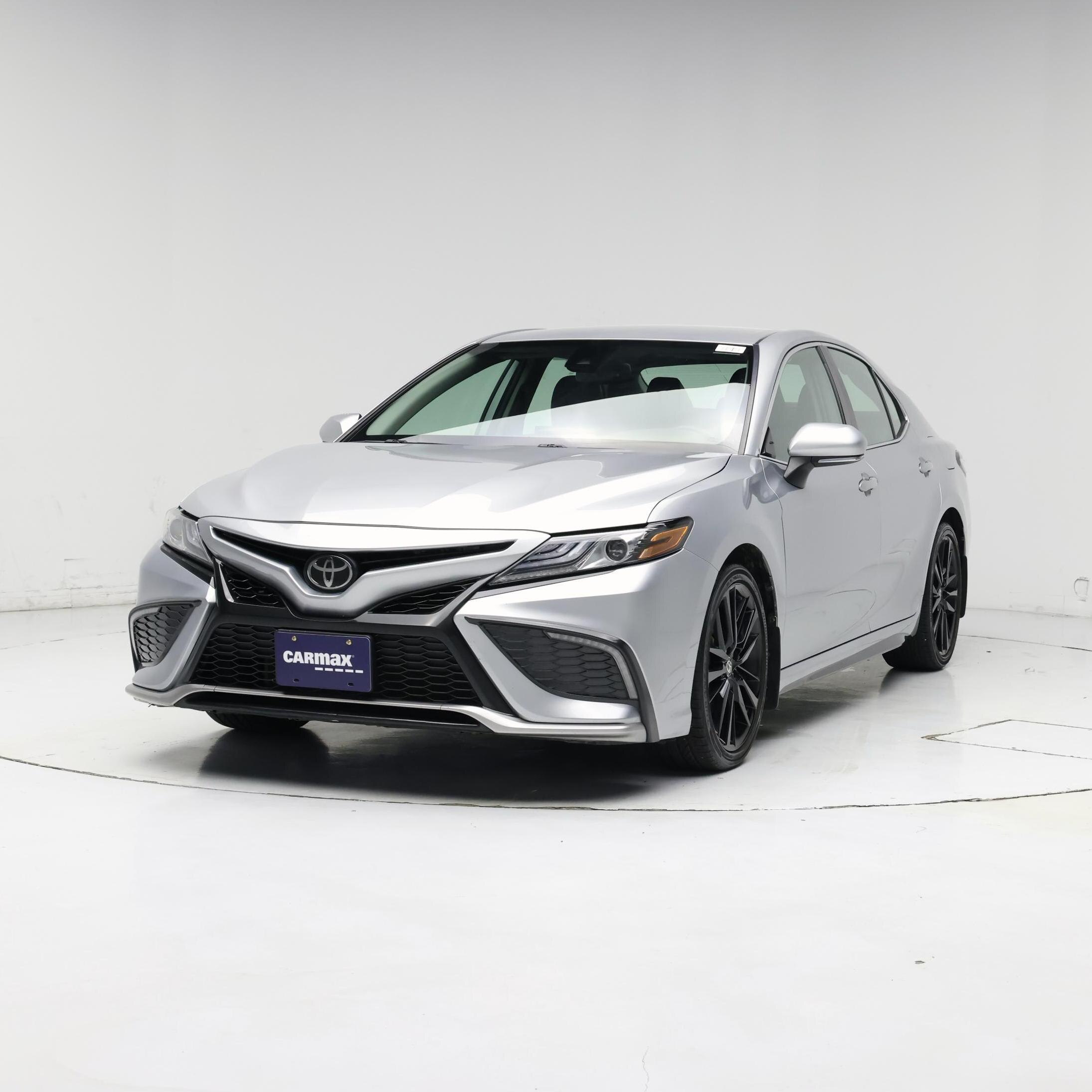 Thumbnail: 2022 Toyota Camry - 4