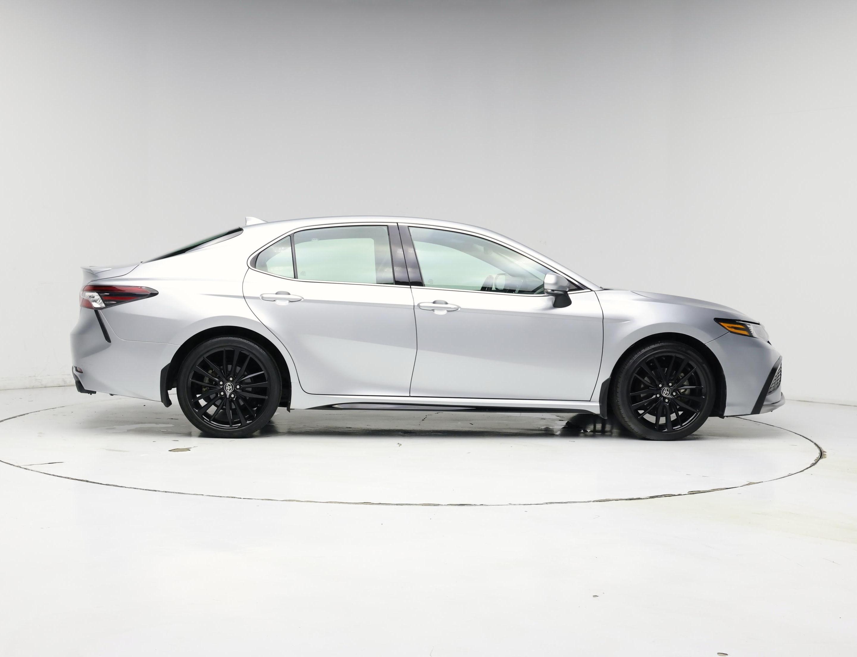 Thumbnail: 2022 Toyota Camry - 7