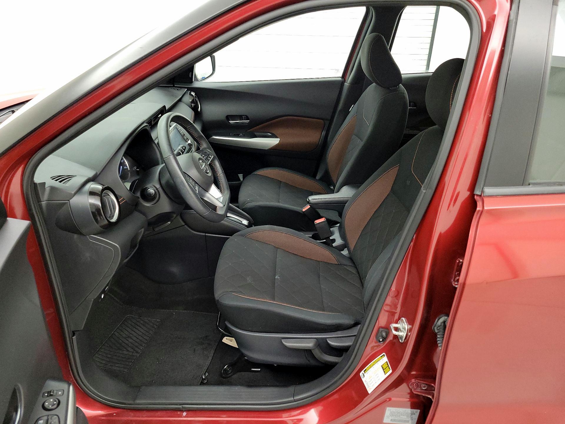 Thumbnail: 2020 Nissan Kicks - 11