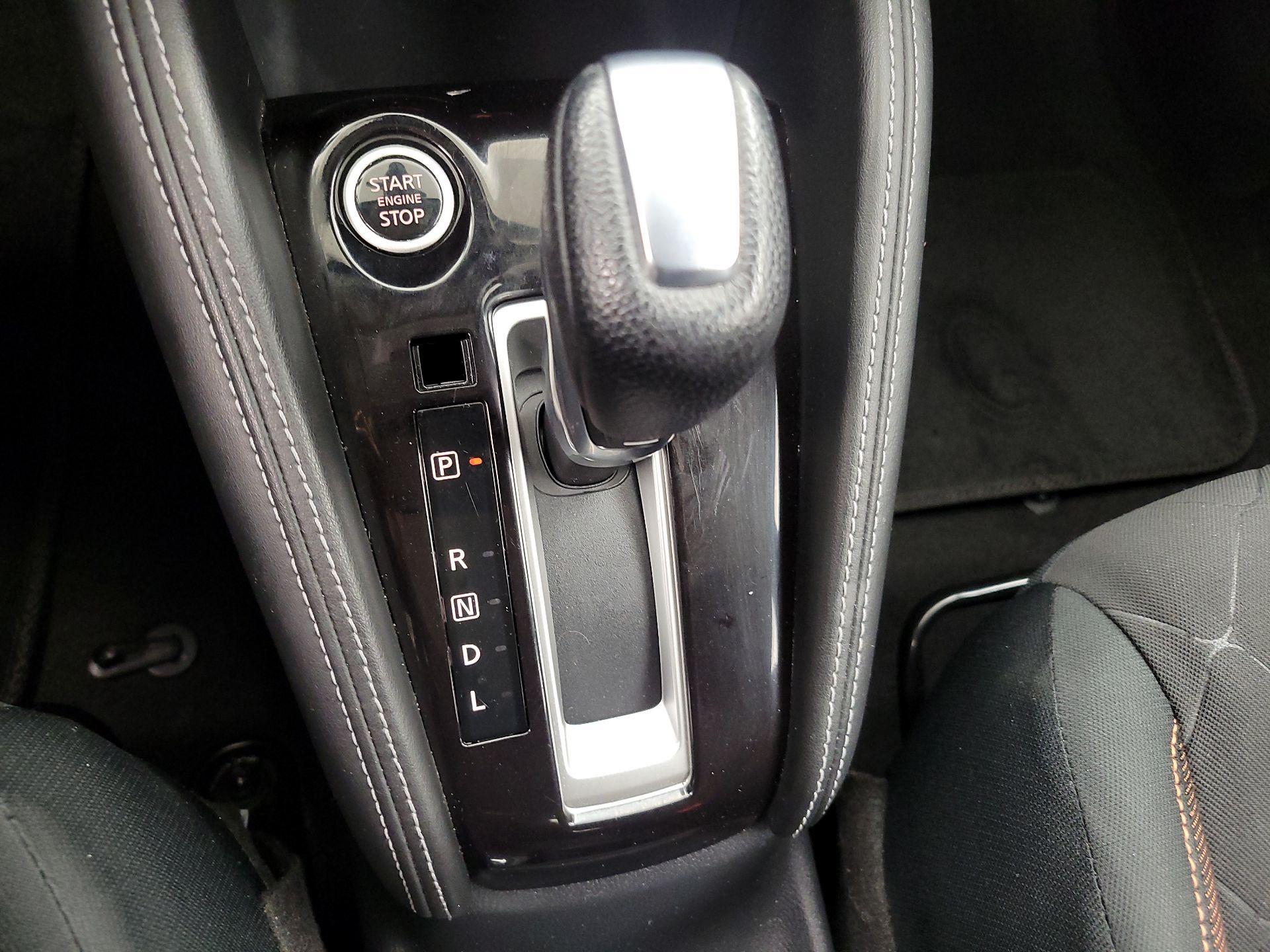 Thumbnail: 2020 Nissan Kicks - 16