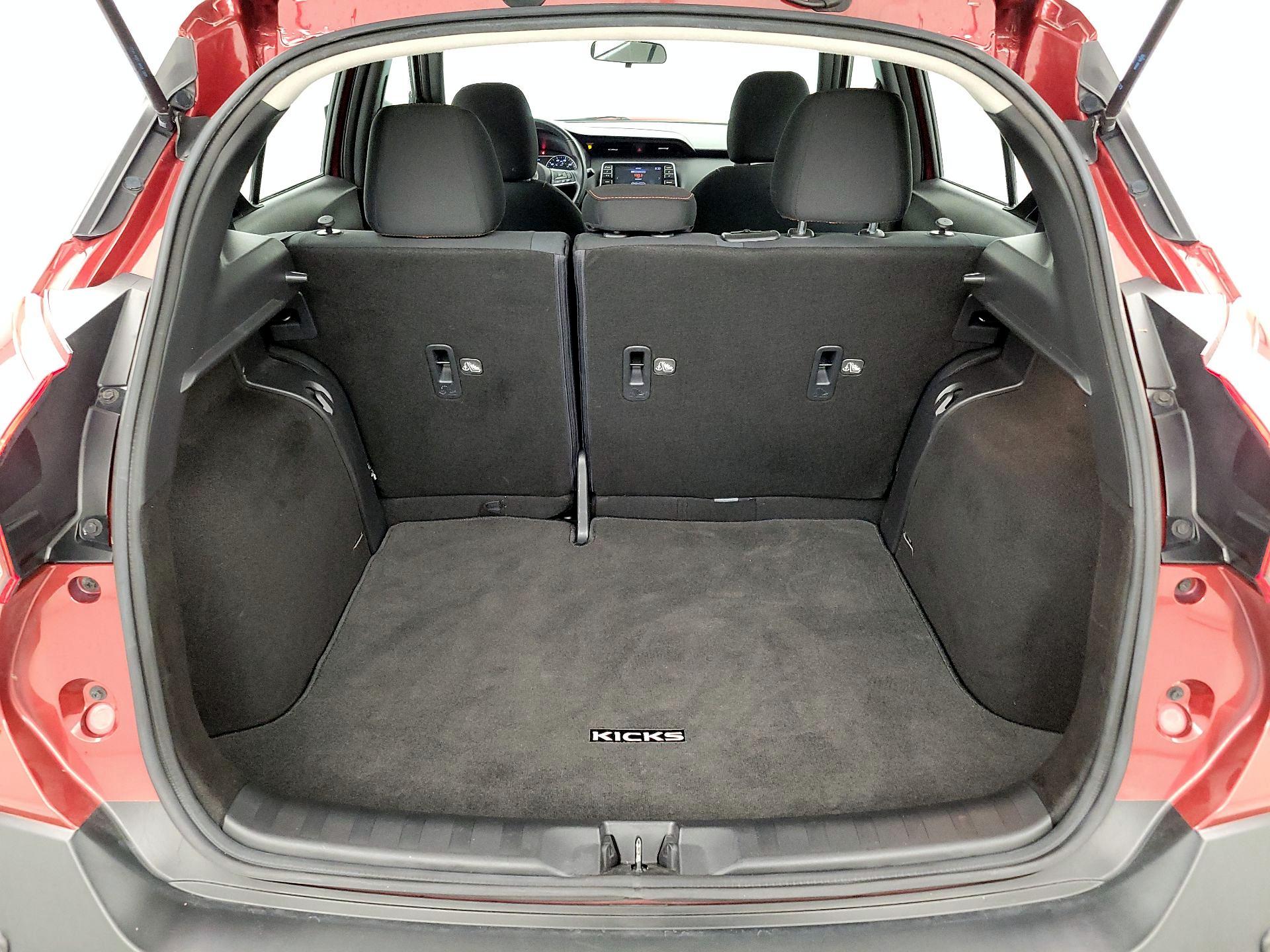 Thumbnail: 2020 Nissan Kicks - 19