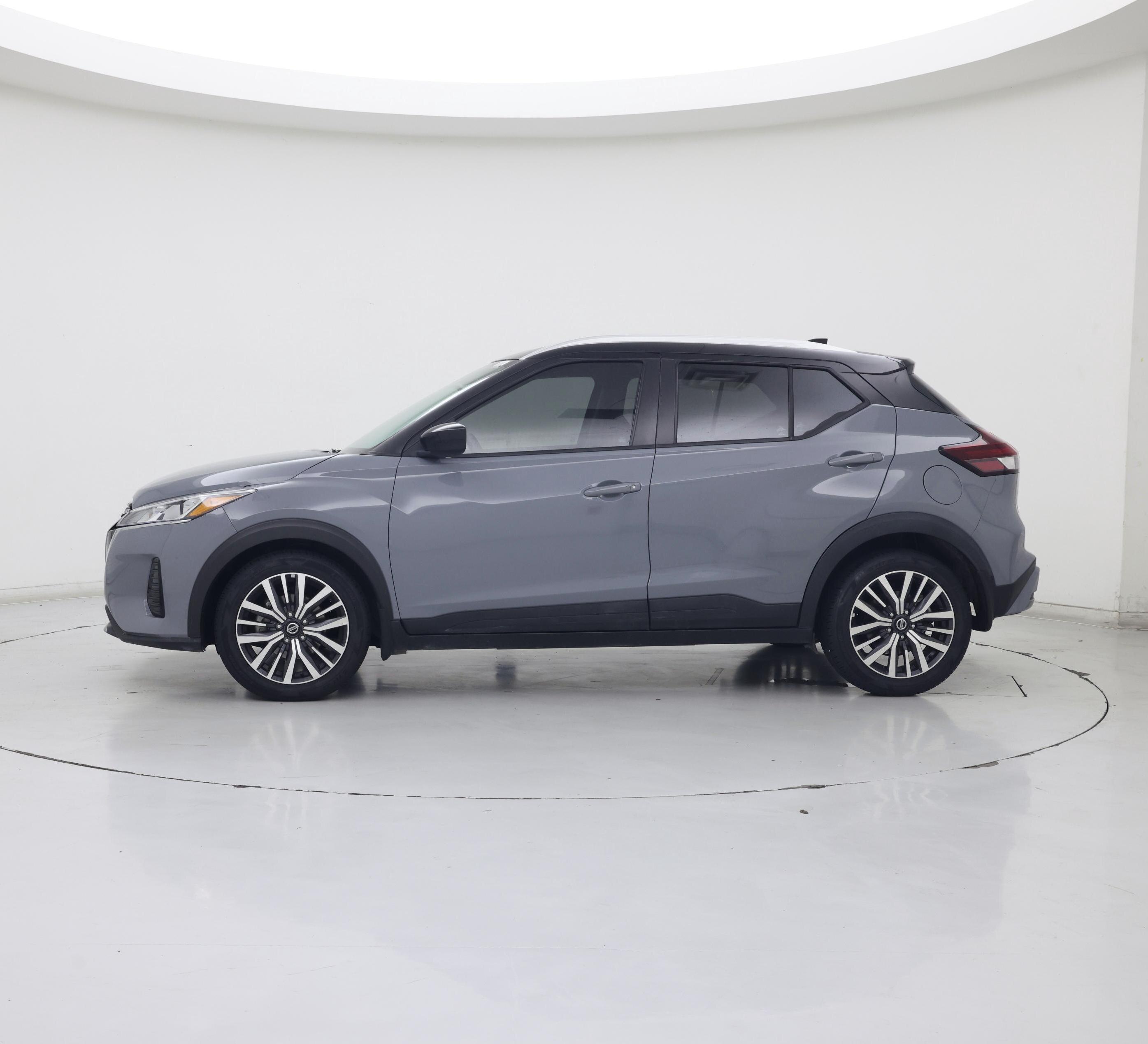 Thumbnail: 2021 Nissan Kicks - 3