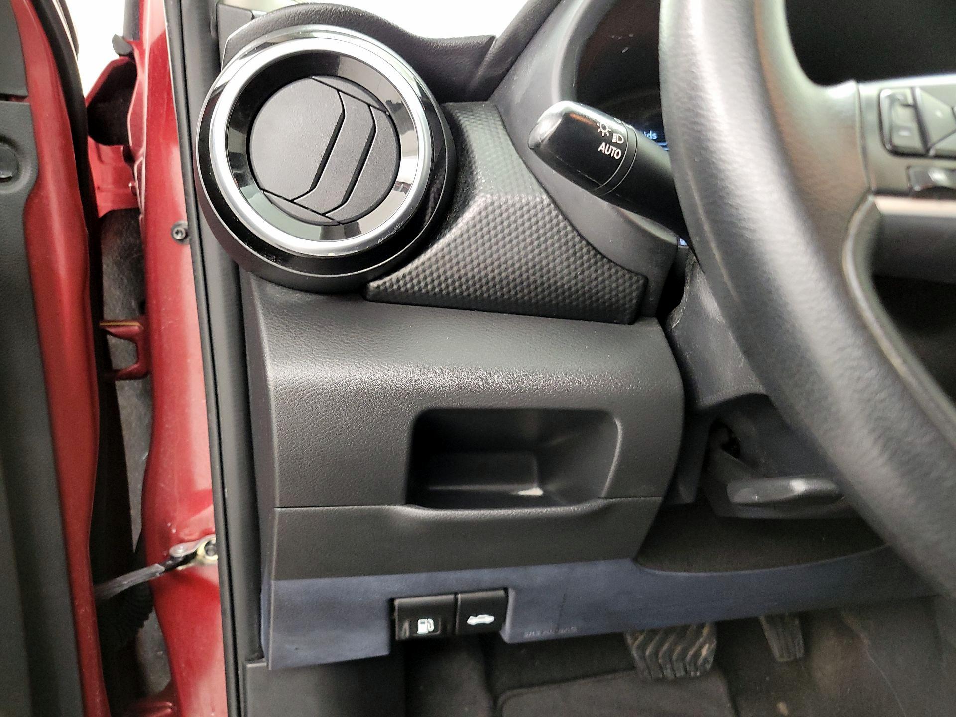 Thumbnail: 2022 Nissan Kicks - 13