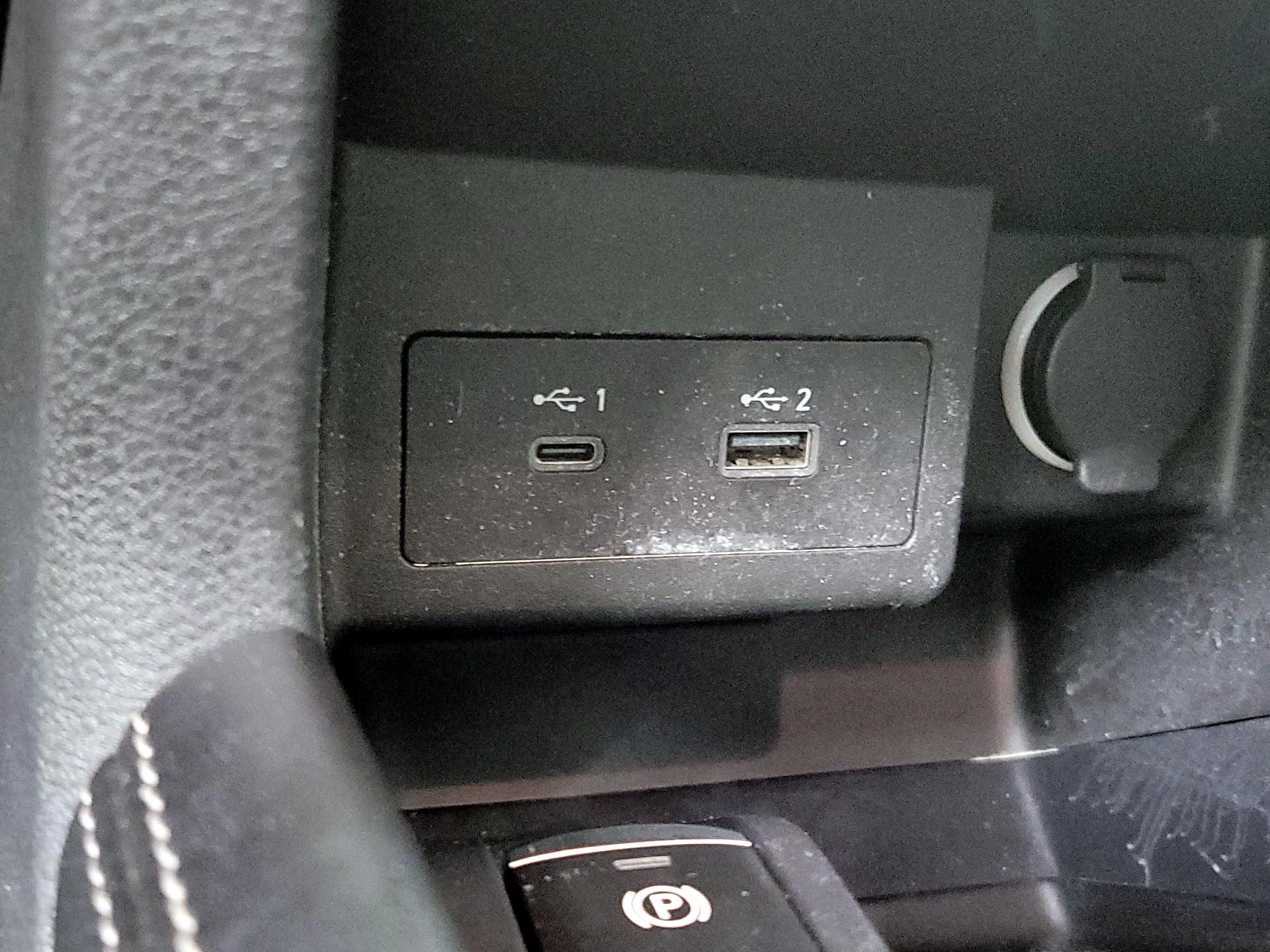 Thumbnail: 2022 Nissan Kicks - 18