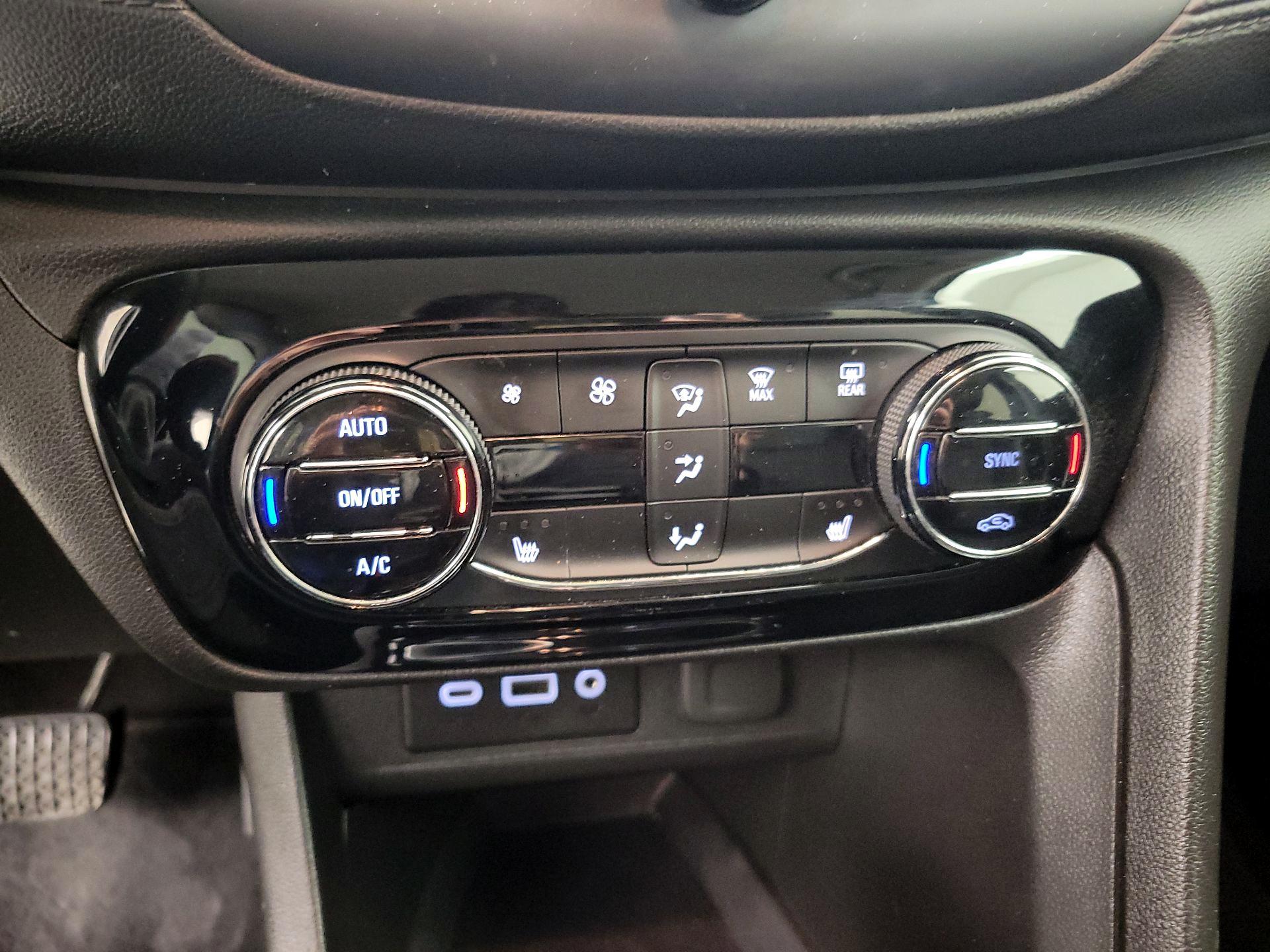 Thumbnail: 2020 Buick Encore GX - 16