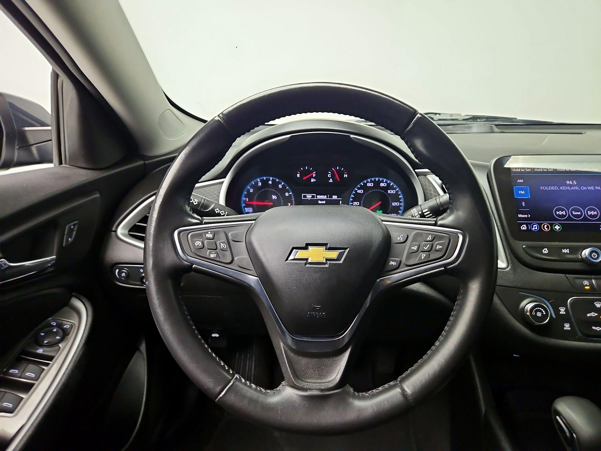 Thumbnail: 2021 Chevrolet Malibu - 10