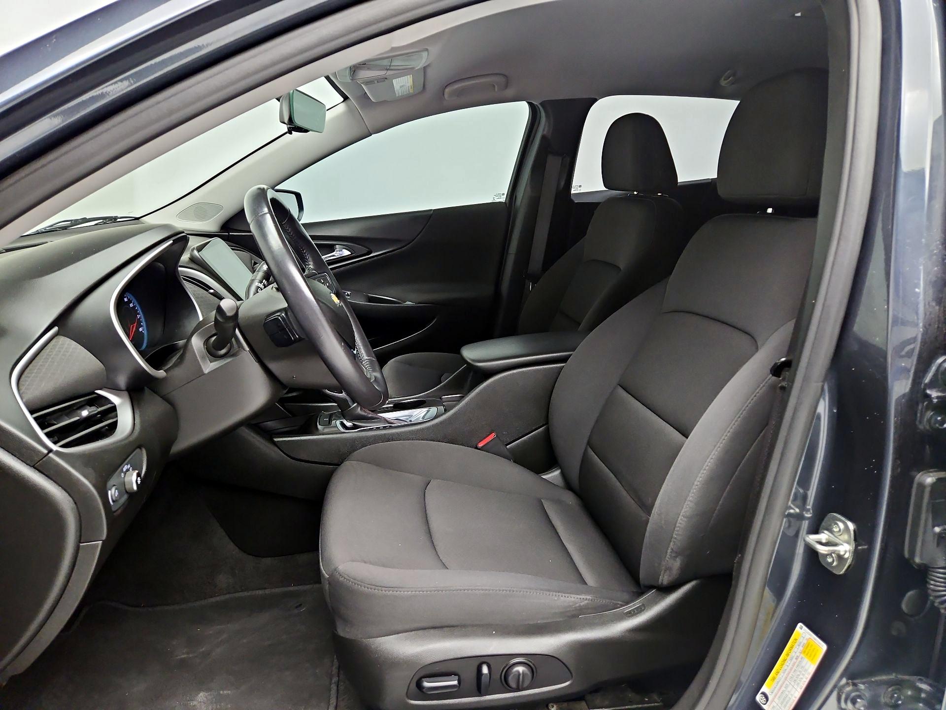 Thumbnail: 2021 Chevrolet Malibu - 11