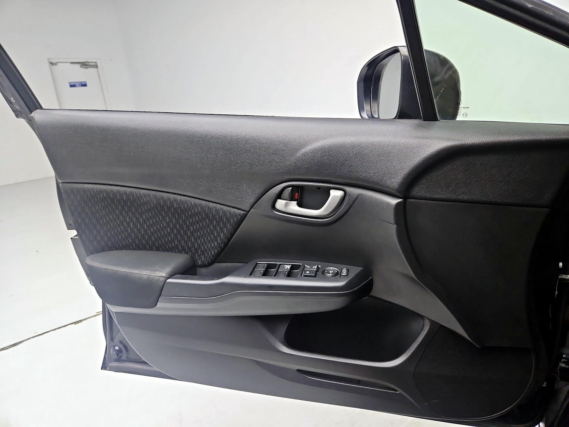 Thumbnail: 2015 Honda Civic - 12