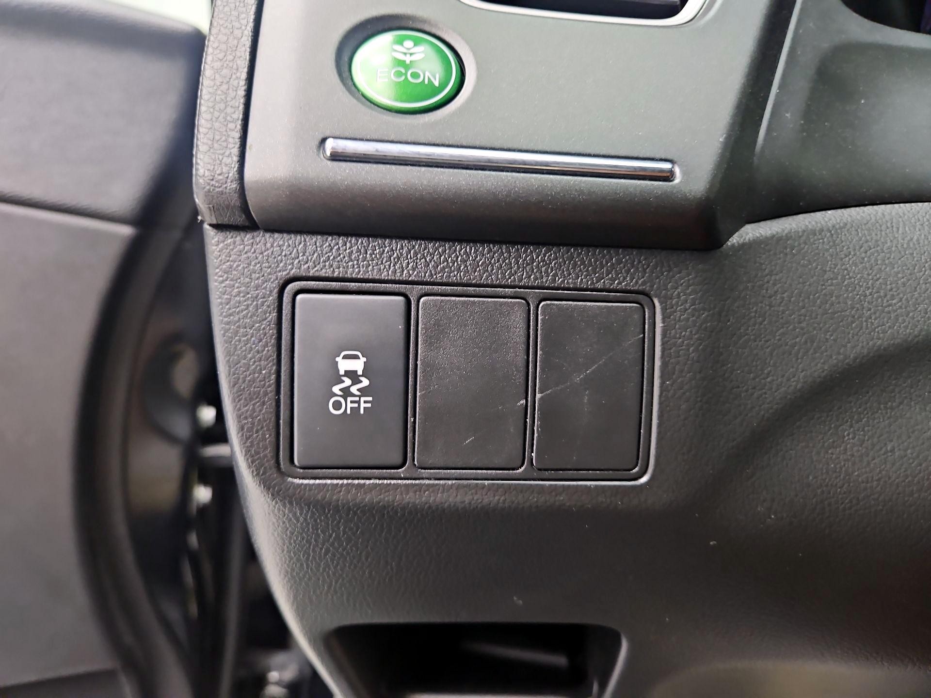 Thumbnail: 2015 Honda Civic - 13