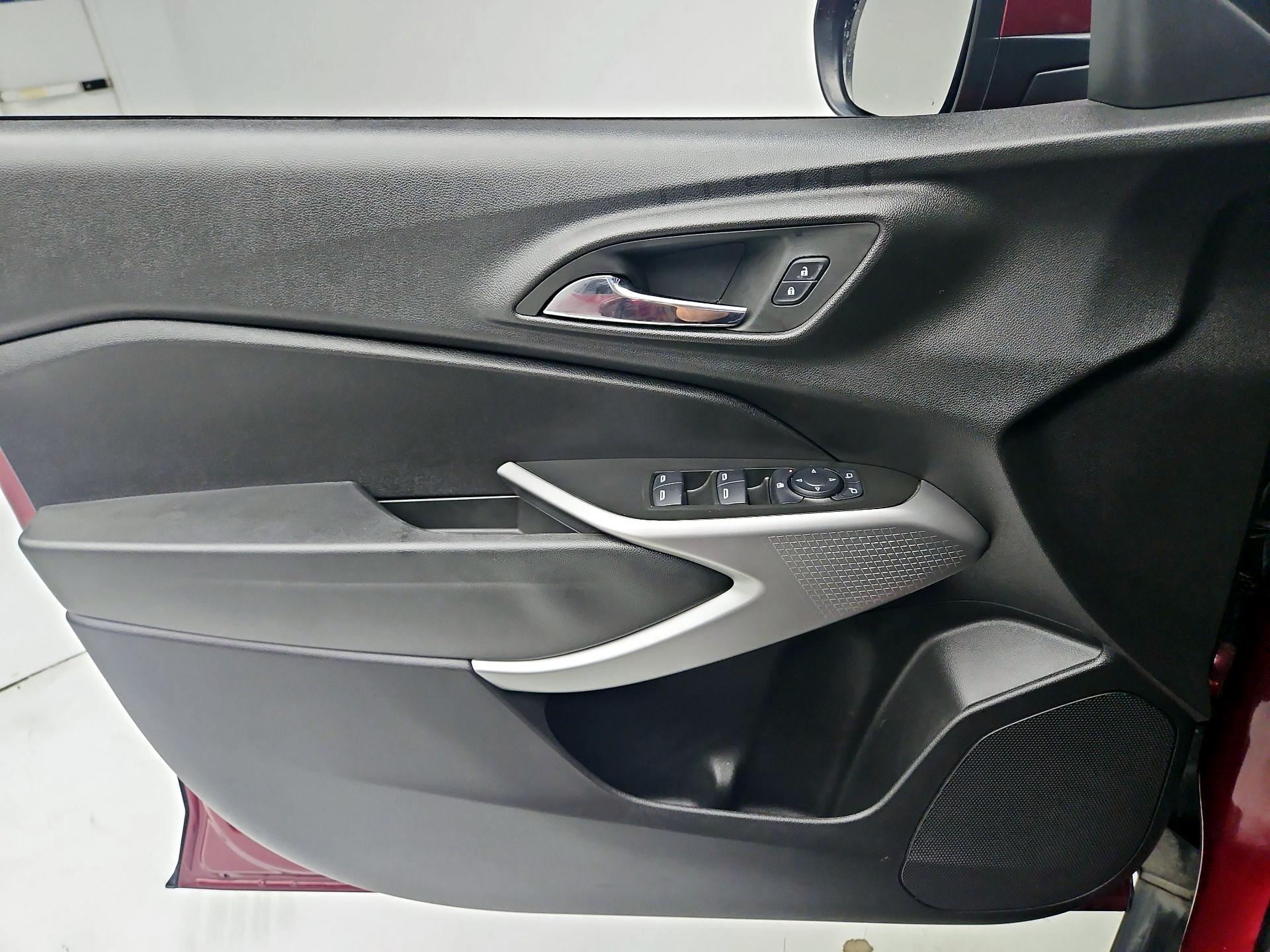 Thumbnail: 2024 Chevrolet Trax - 12