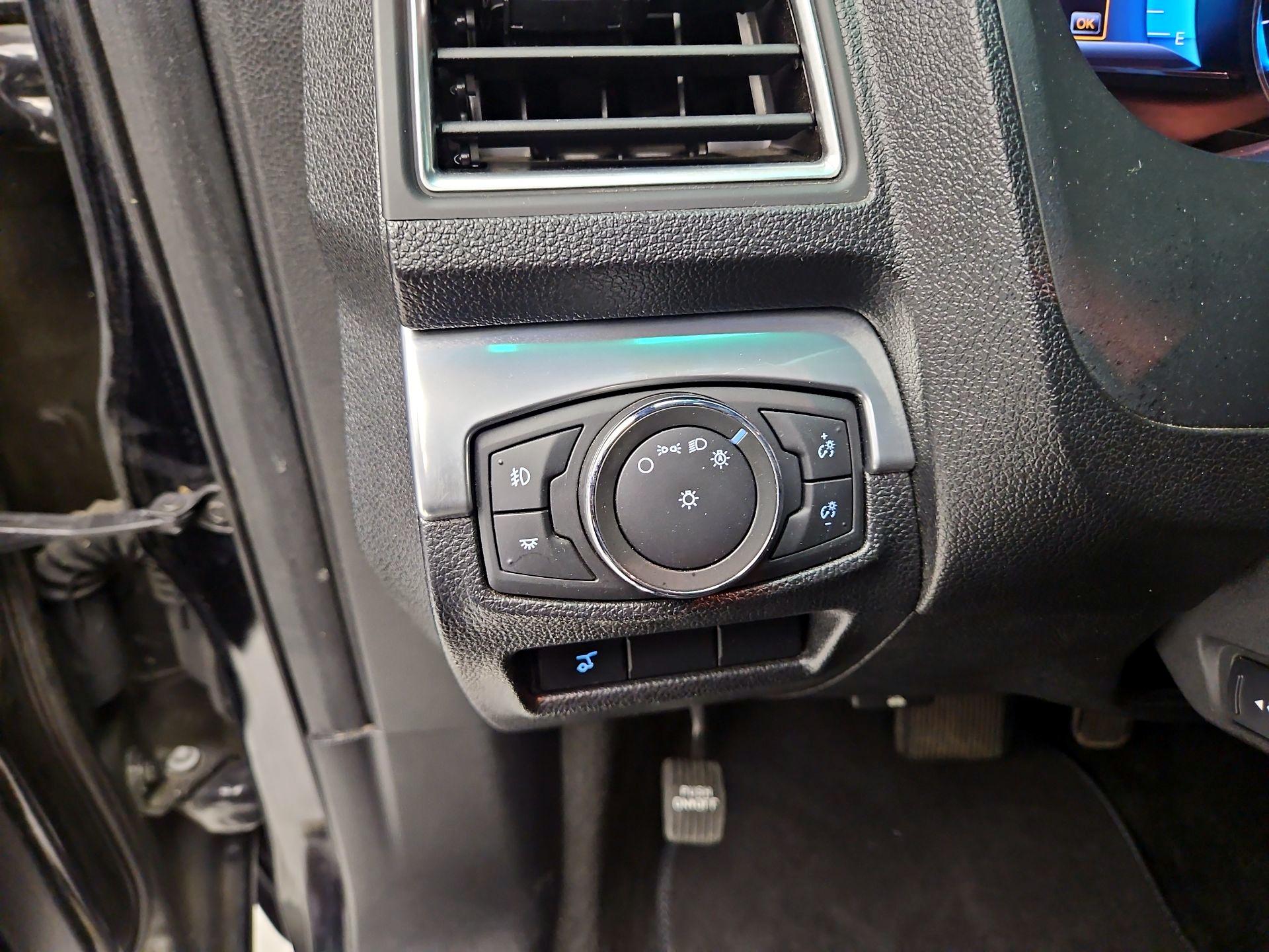 Thumbnail: 2017 Ford Explorer - 13