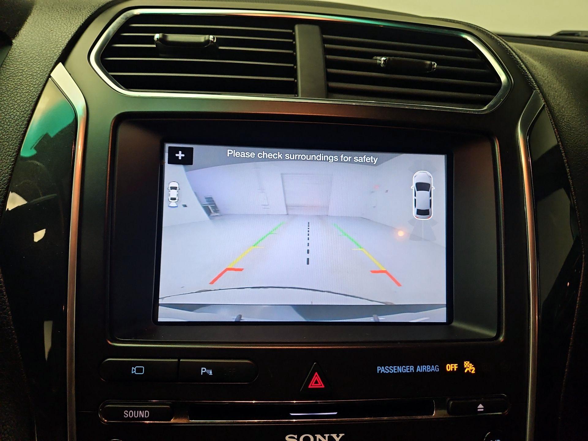 Thumbnail: 2017 Ford Explorer - 15