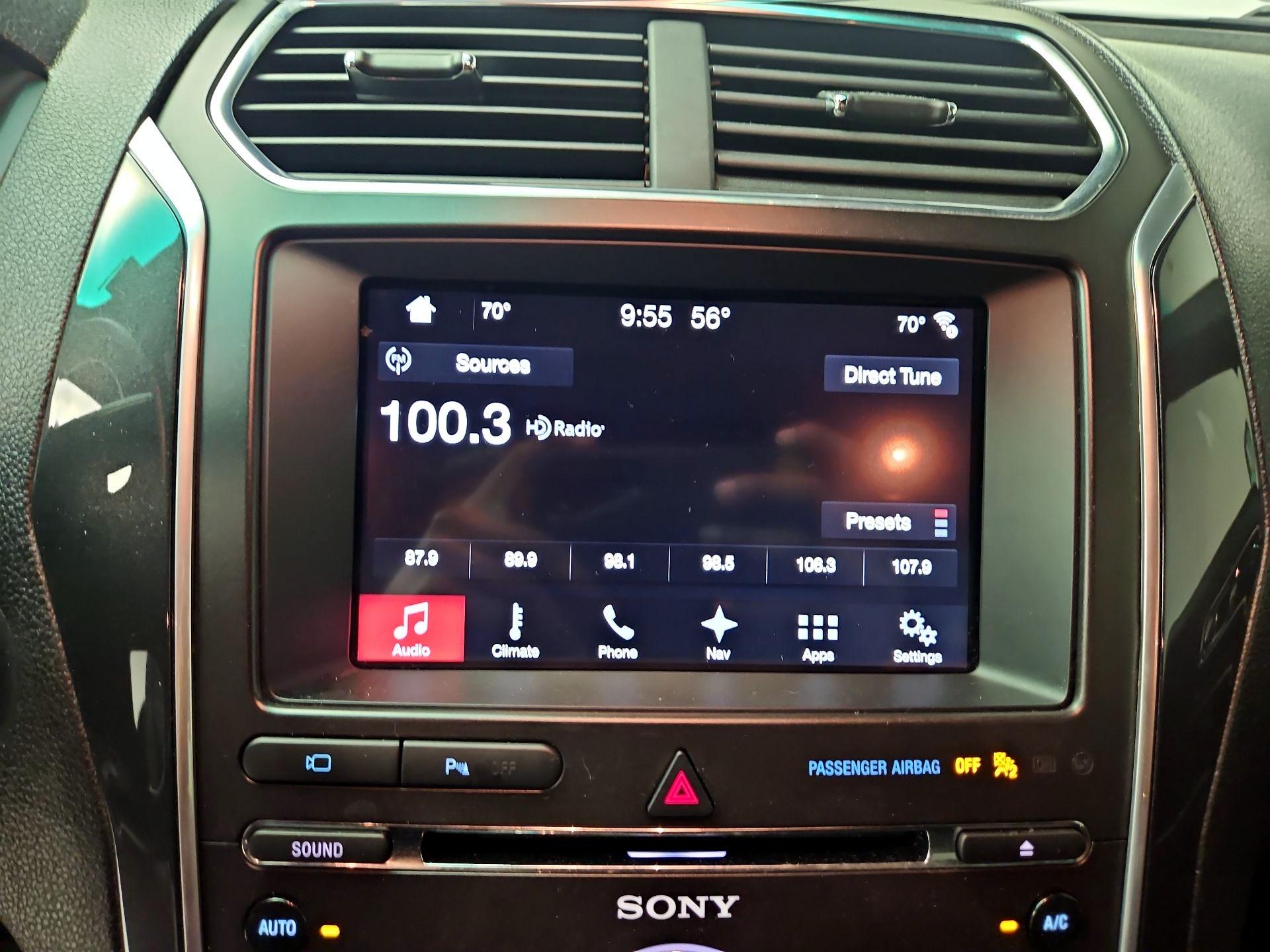 Thumbnail: 2017 Ford Explorer - 16