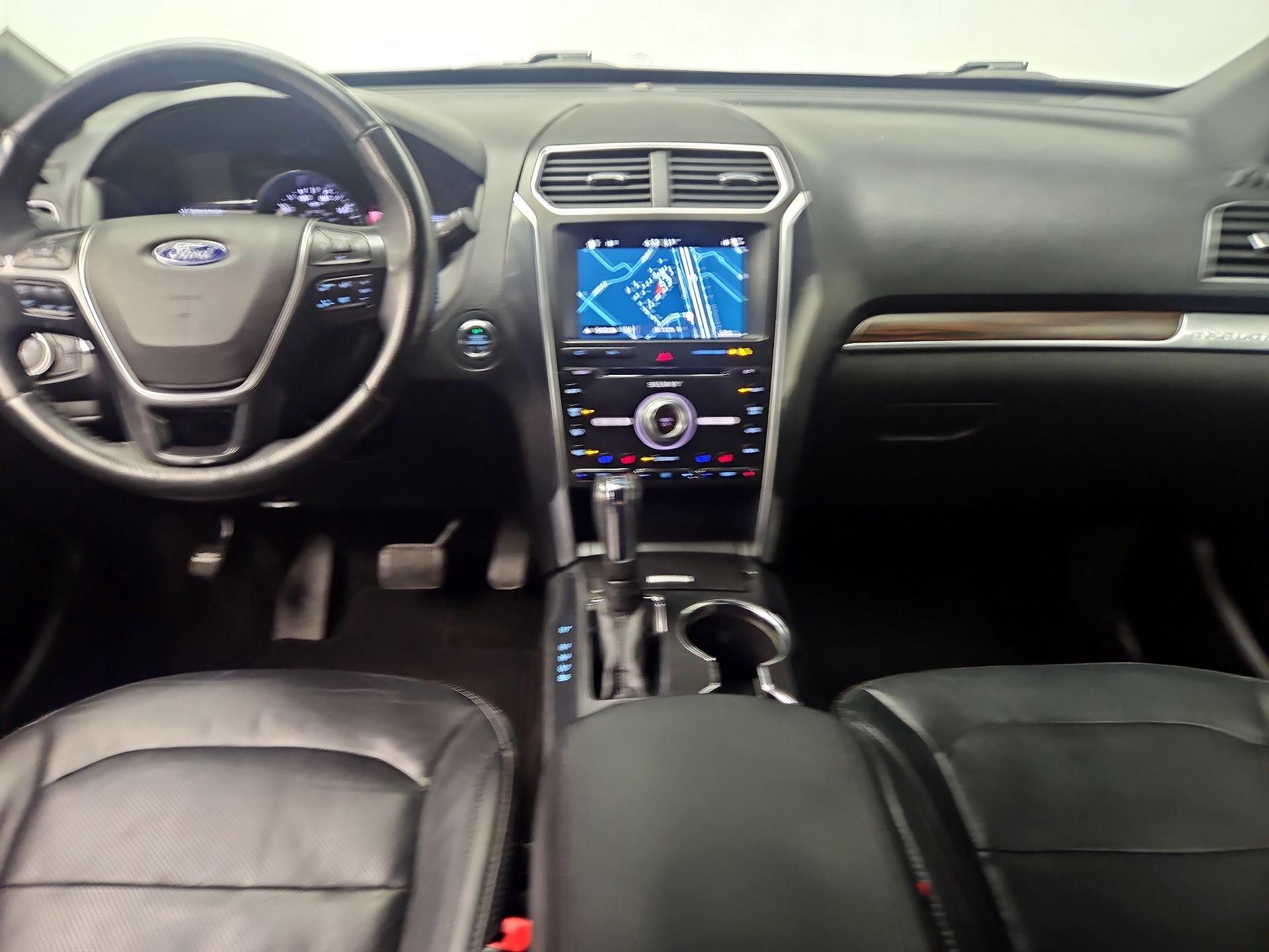 Thumbnail: 2017 Ford Explorer - 9