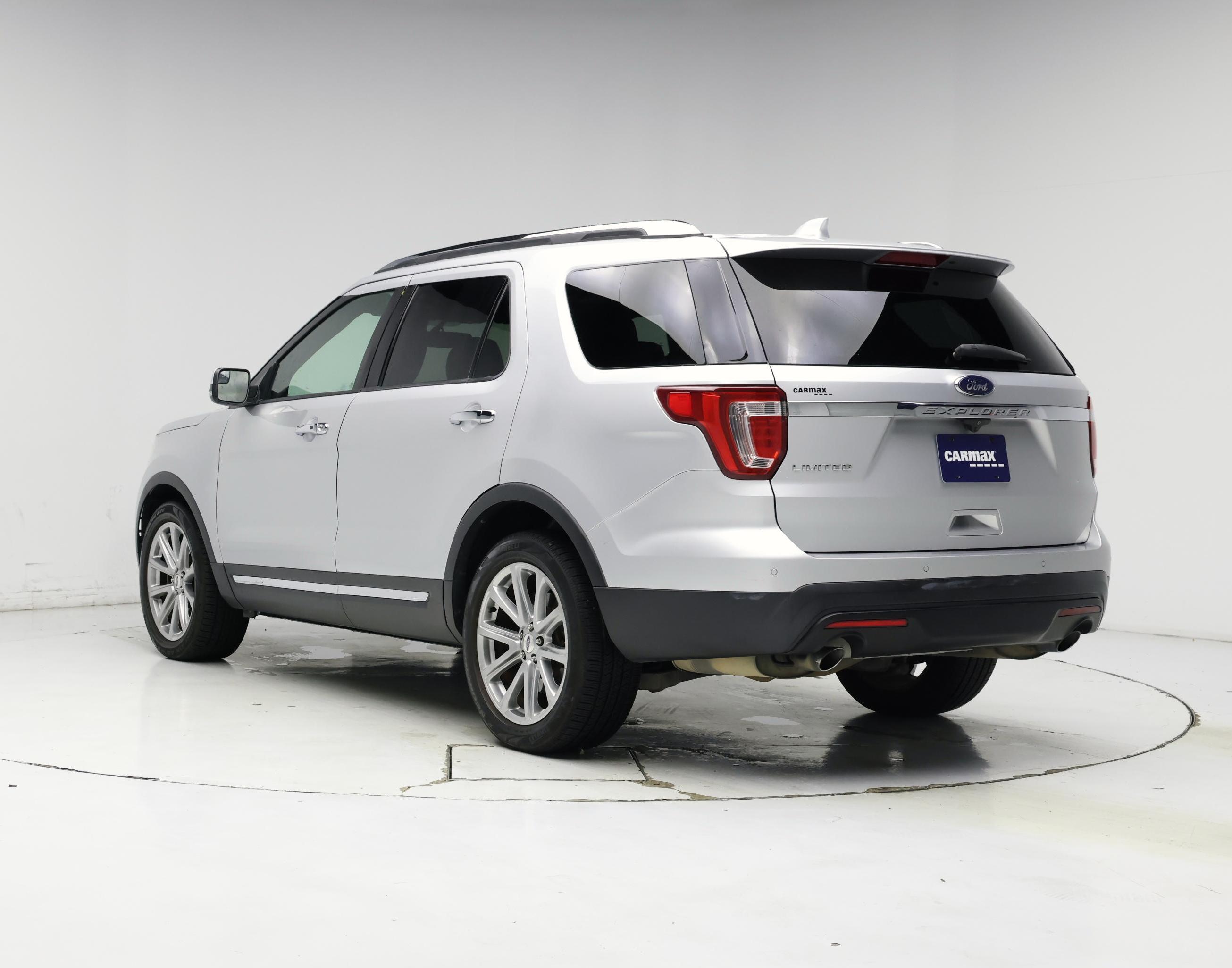 Thumbnail: 2017 Ford Explorer - 2