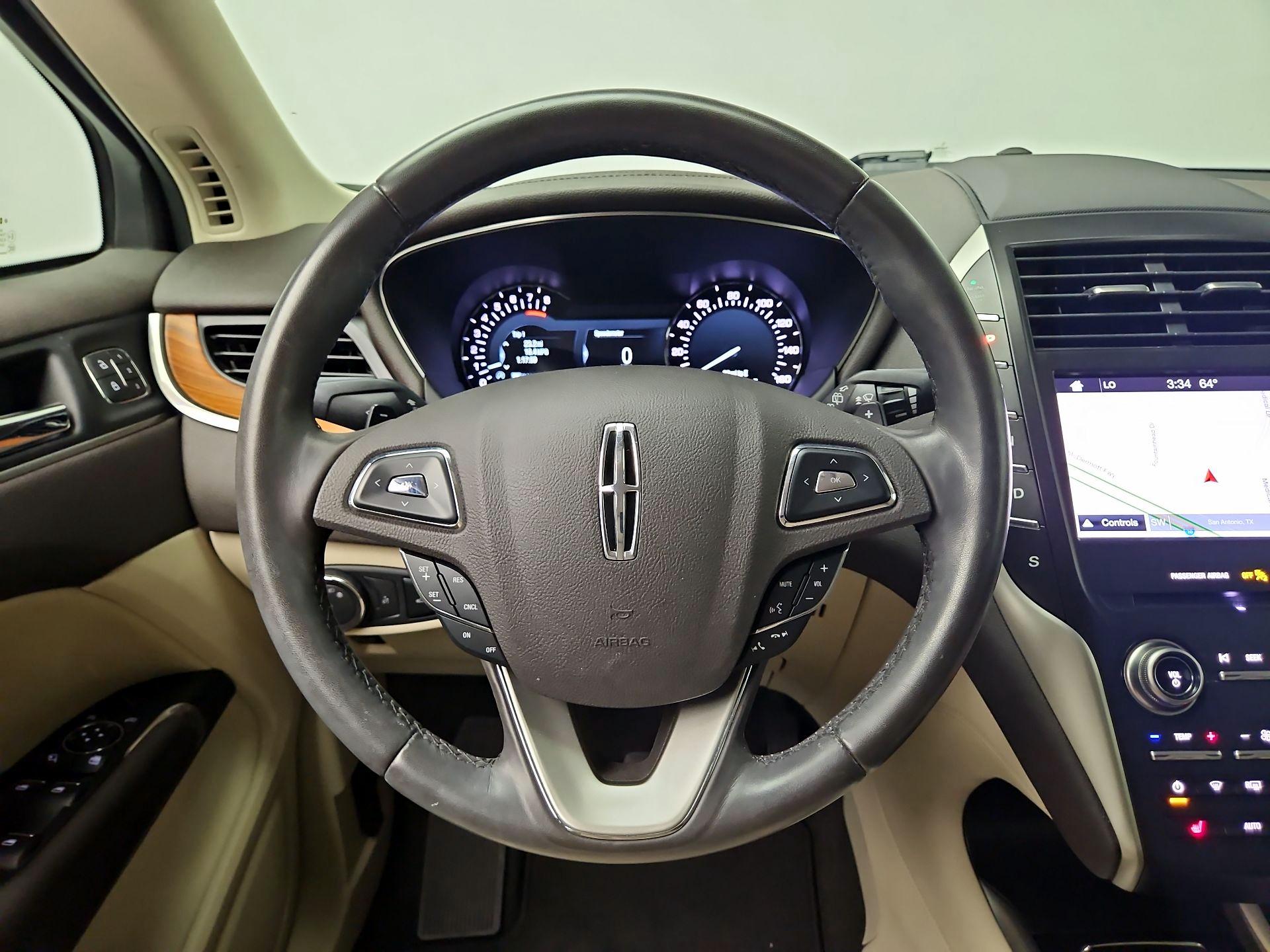 Thumbnail: 2019 Lincoln MKC - 10