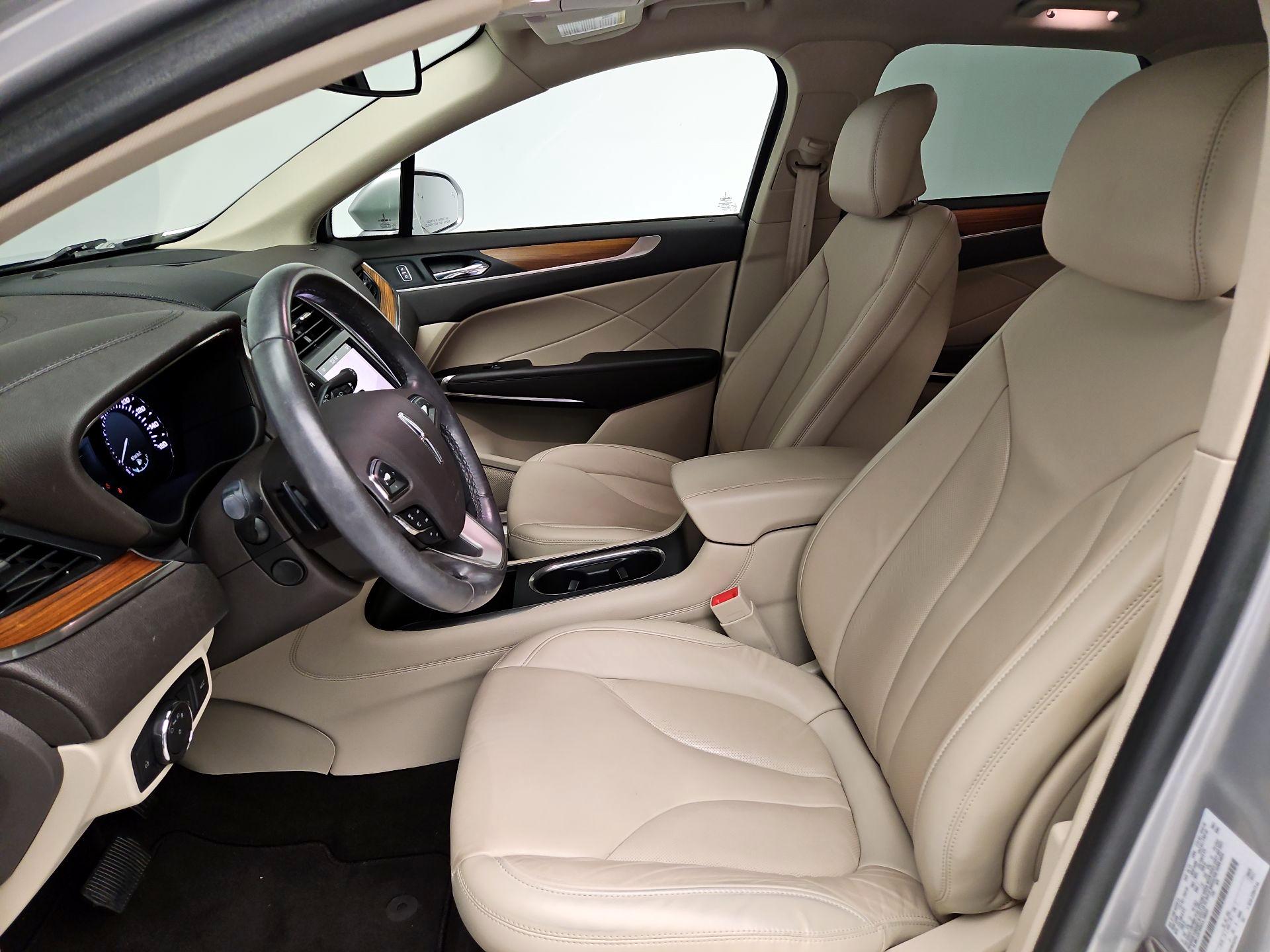 Thumbnail: 2019 Lincoln MKC - 11