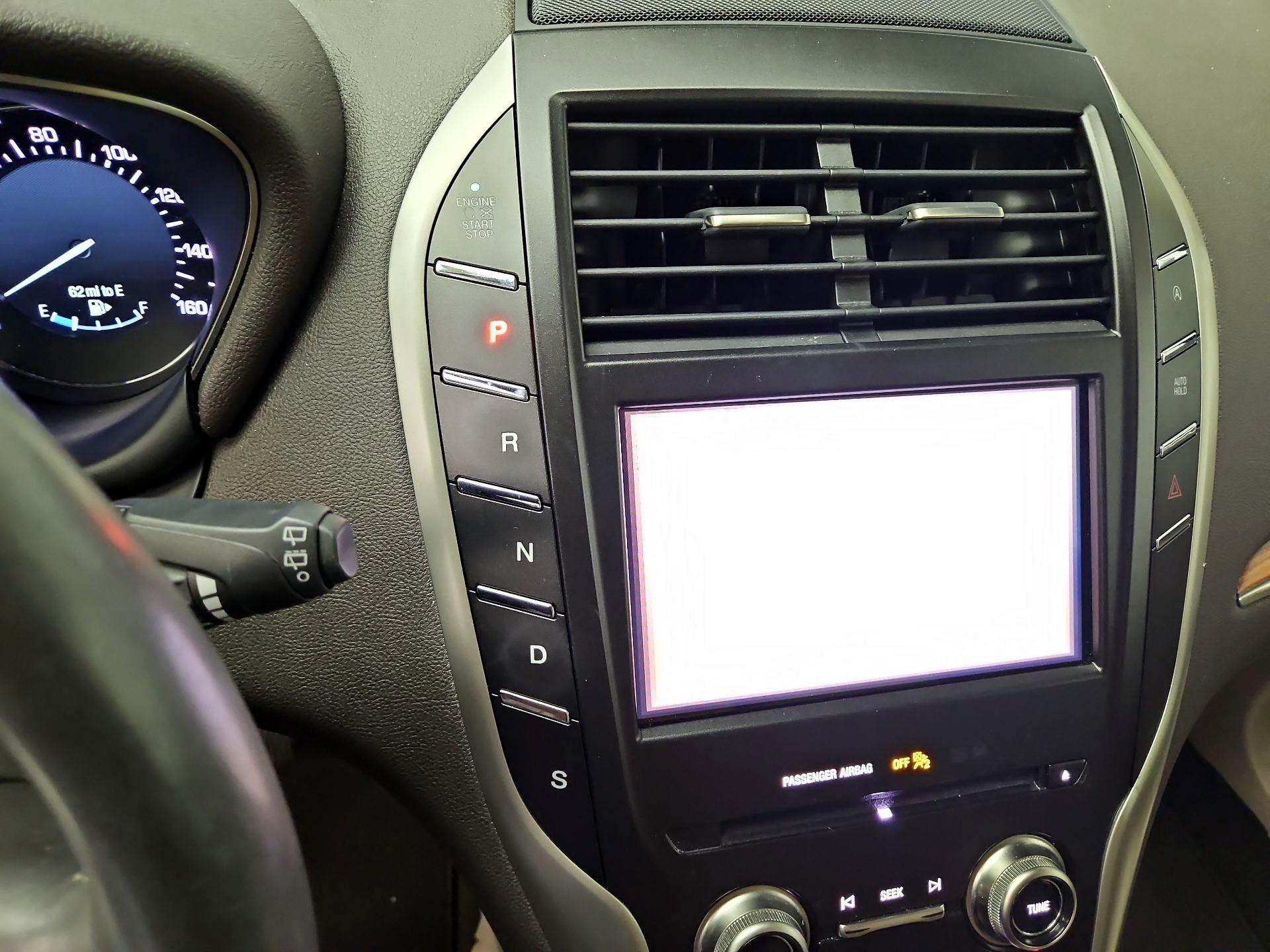 Thumbnail: 2019 Lincoln MKC - 18