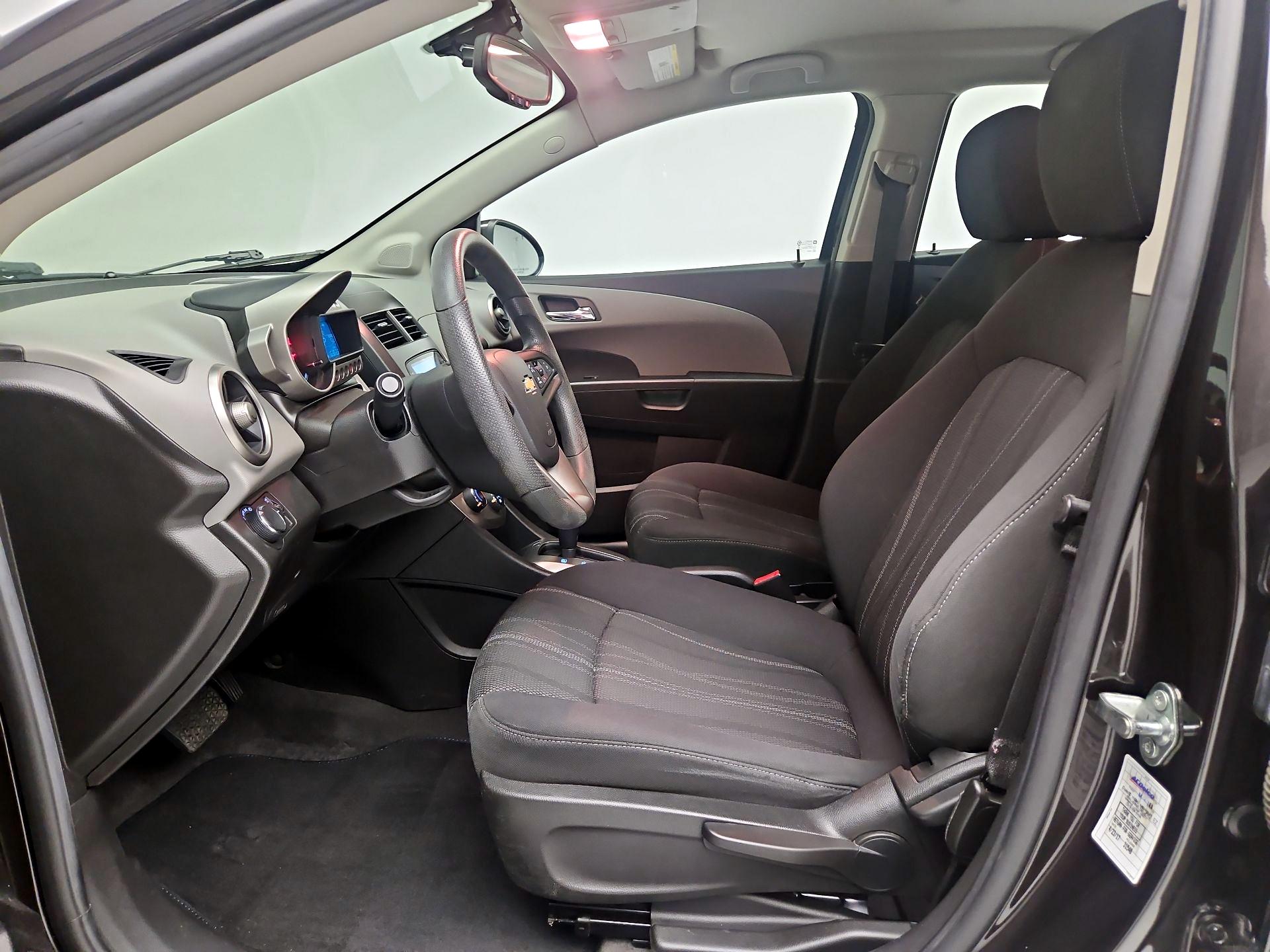 Thumbnail: 2015 Chevrolet Sonic - 11