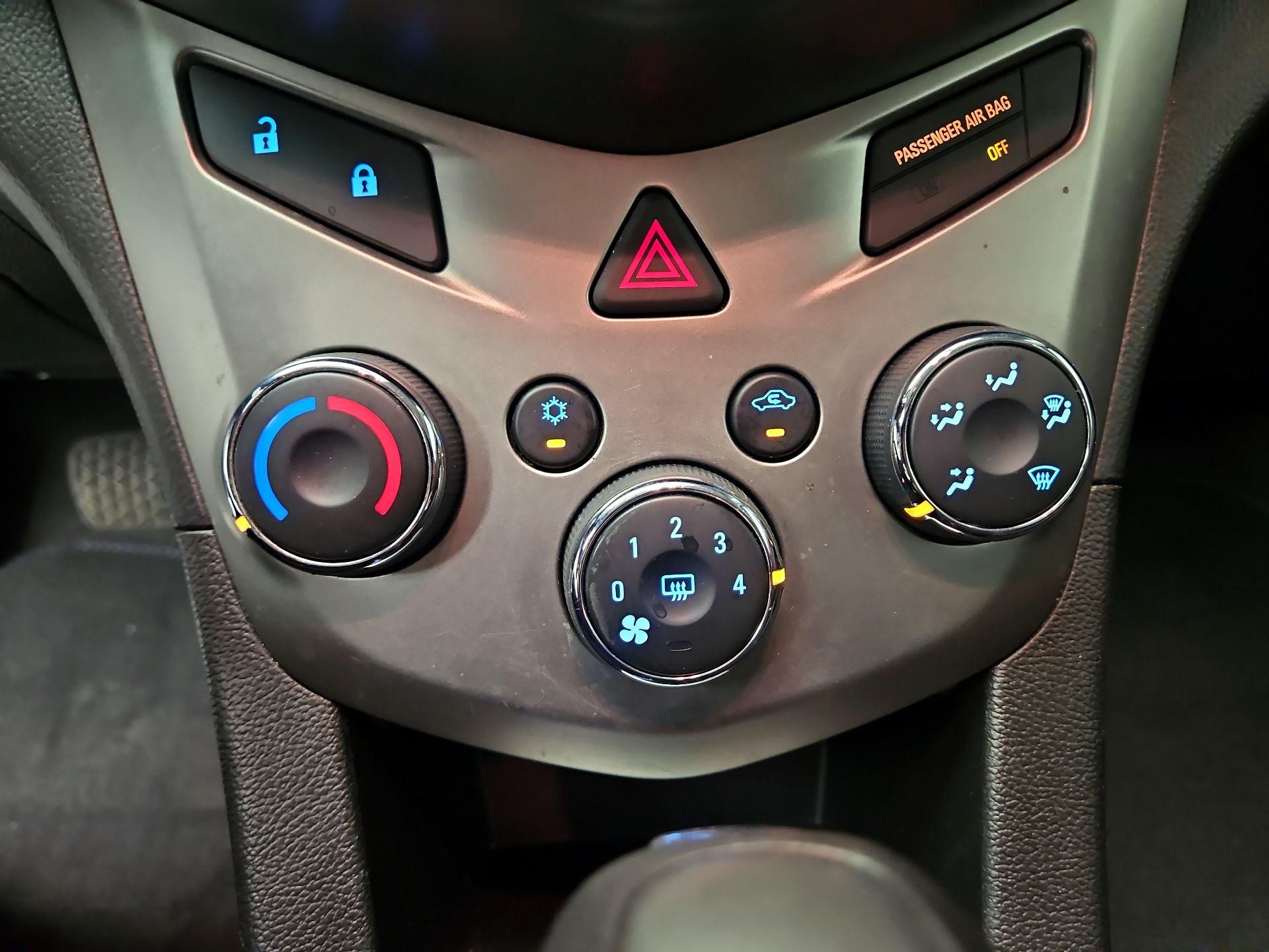 Thumbnail: 2015 Chevrolet Sonic - 14