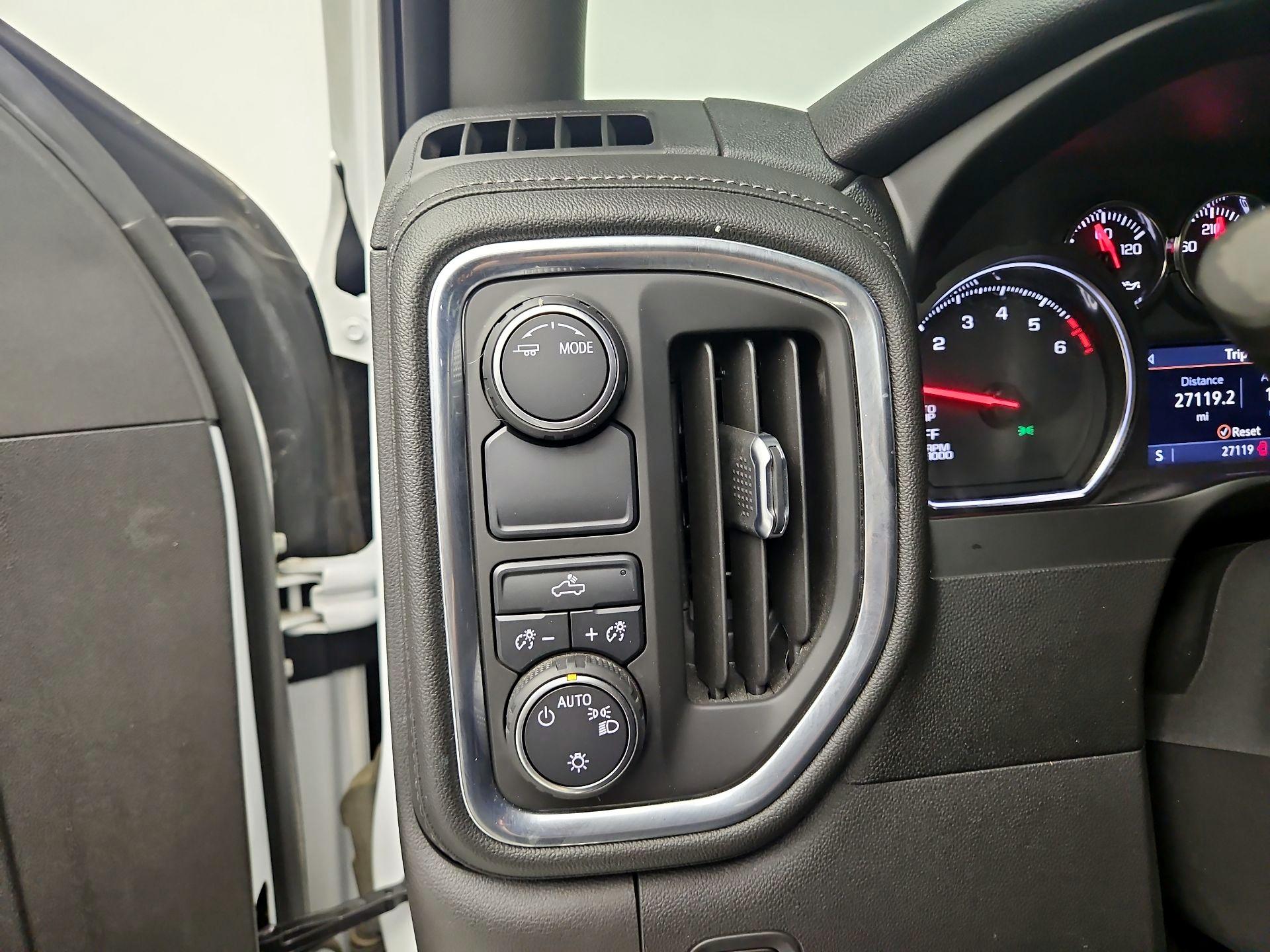 Thumbnail: 2021 Chevrolet Silverado 1500 - 13