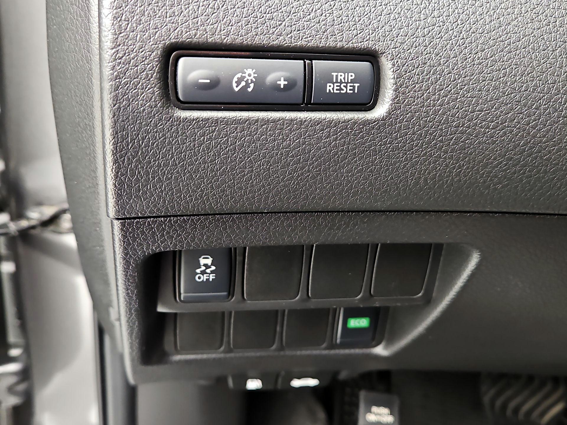 Thumbnail: 2019 Nissan Rogue Sport - 13