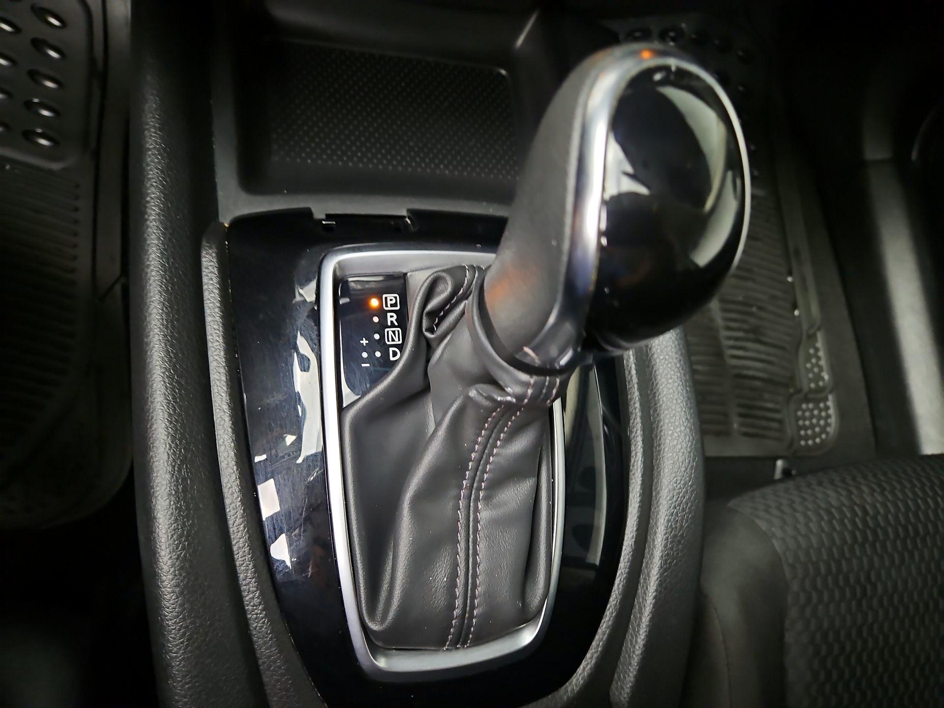 Thumbnail: 2019 Nissan Rogue Sport - 17