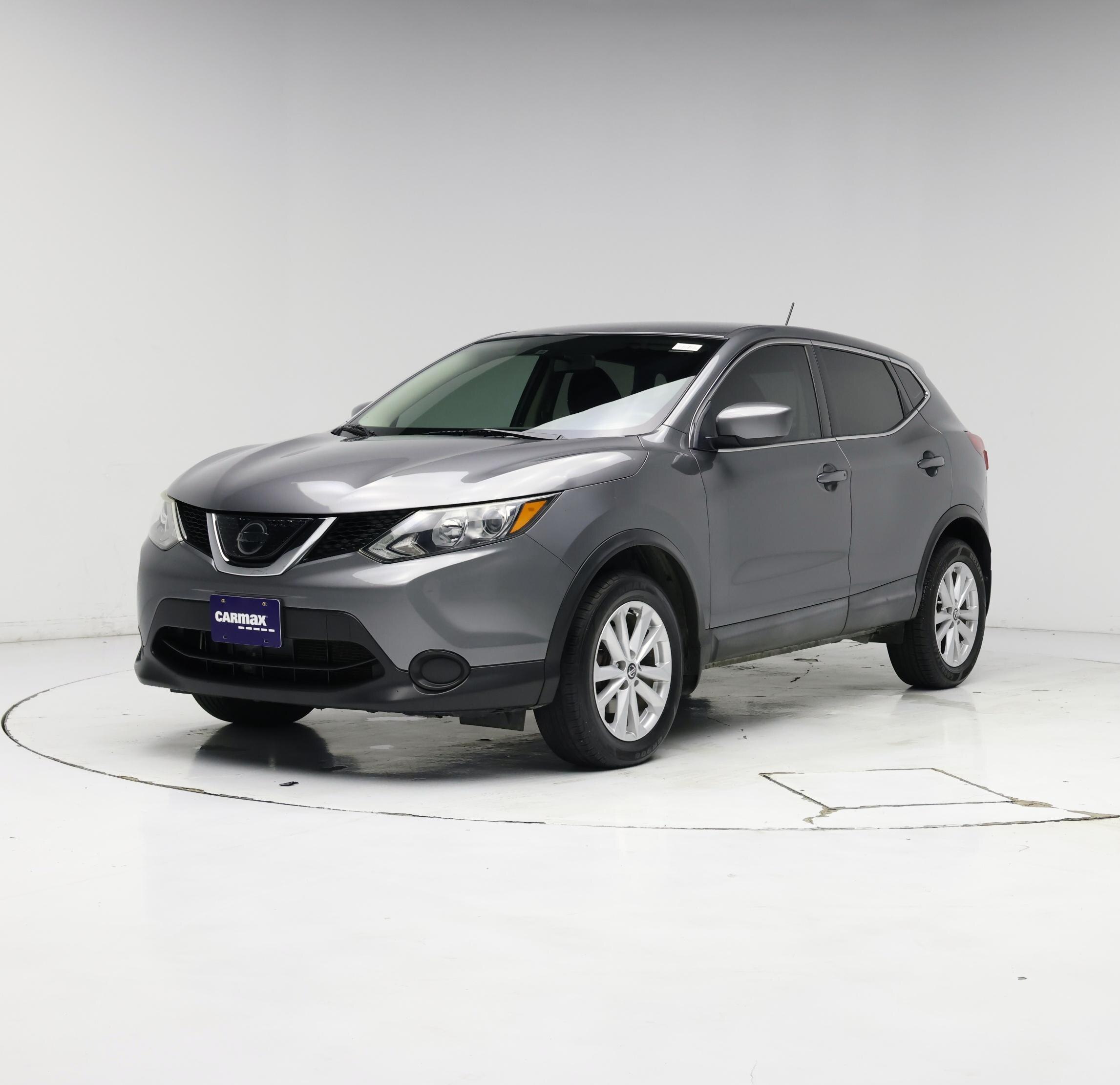 Thumbnail: 2019 Nissan Rogue Sport - 4