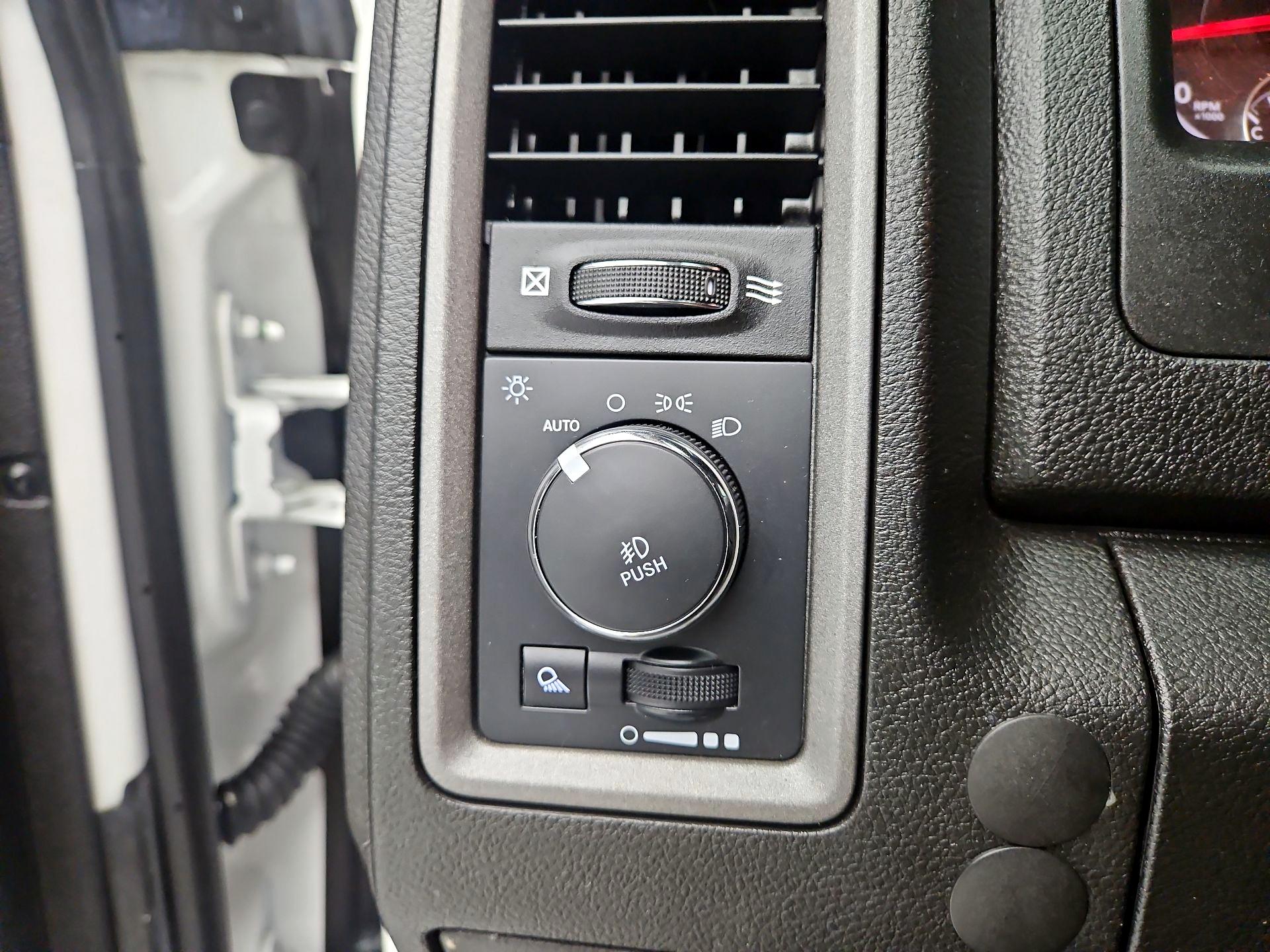 Thumbnail: 2023 RAM 1500 Classic - 13