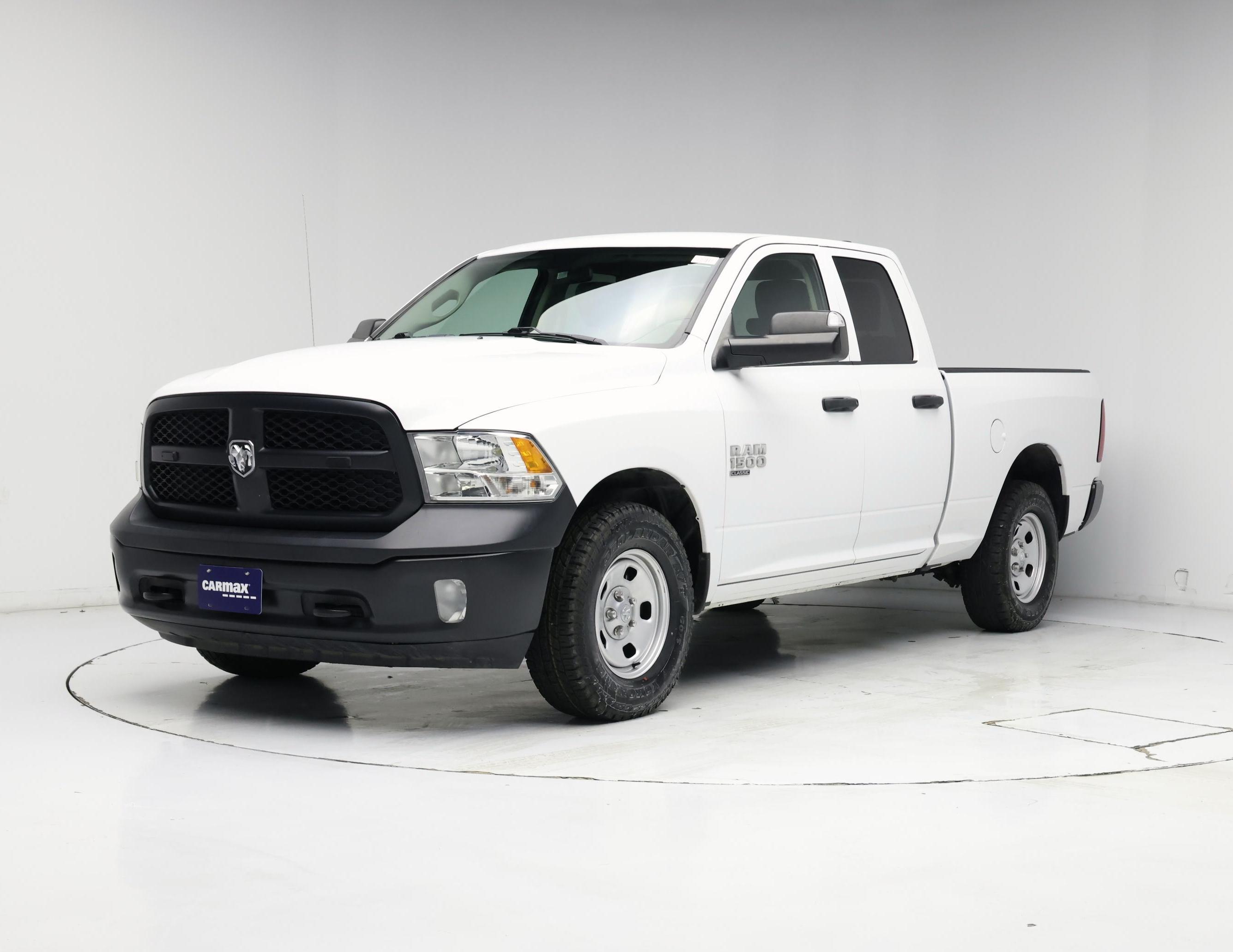 Thumbnail: 2023 RAM 1500 Classic - 4