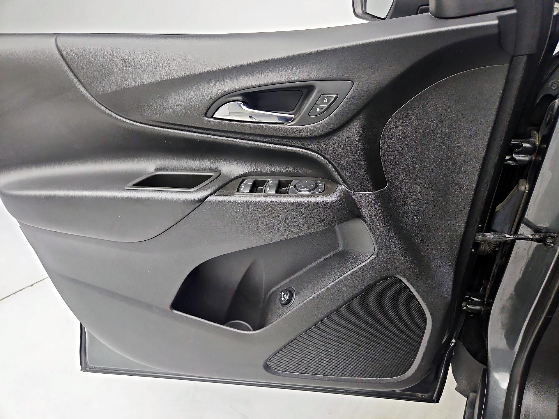 Thumbnail: 2021 Chevrolet Equinox - 12