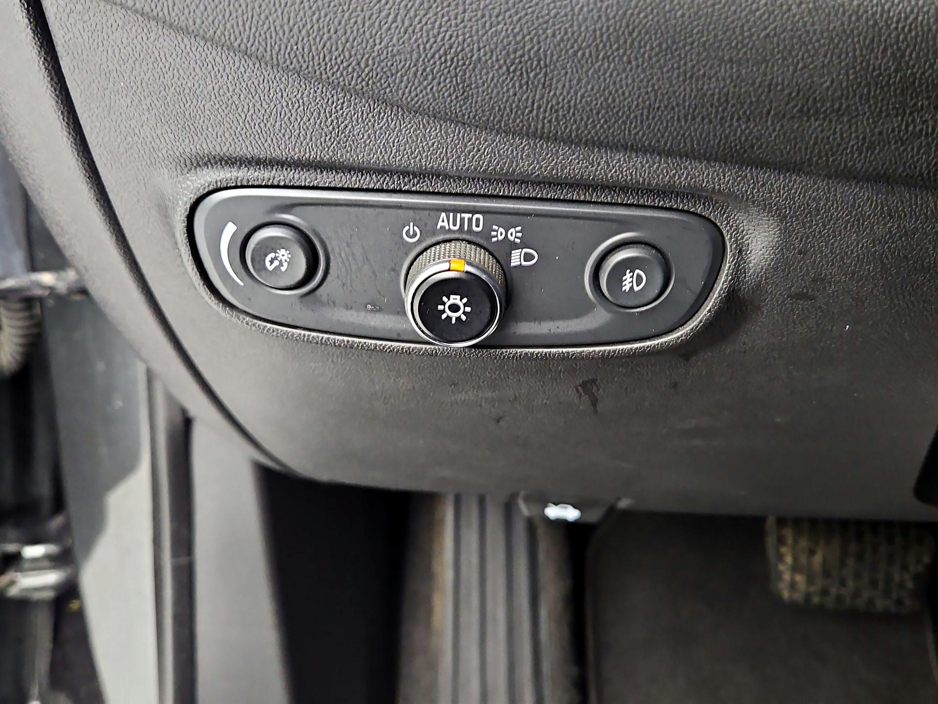 Thumbnail: 2021 Chevrolet Equinox - 13