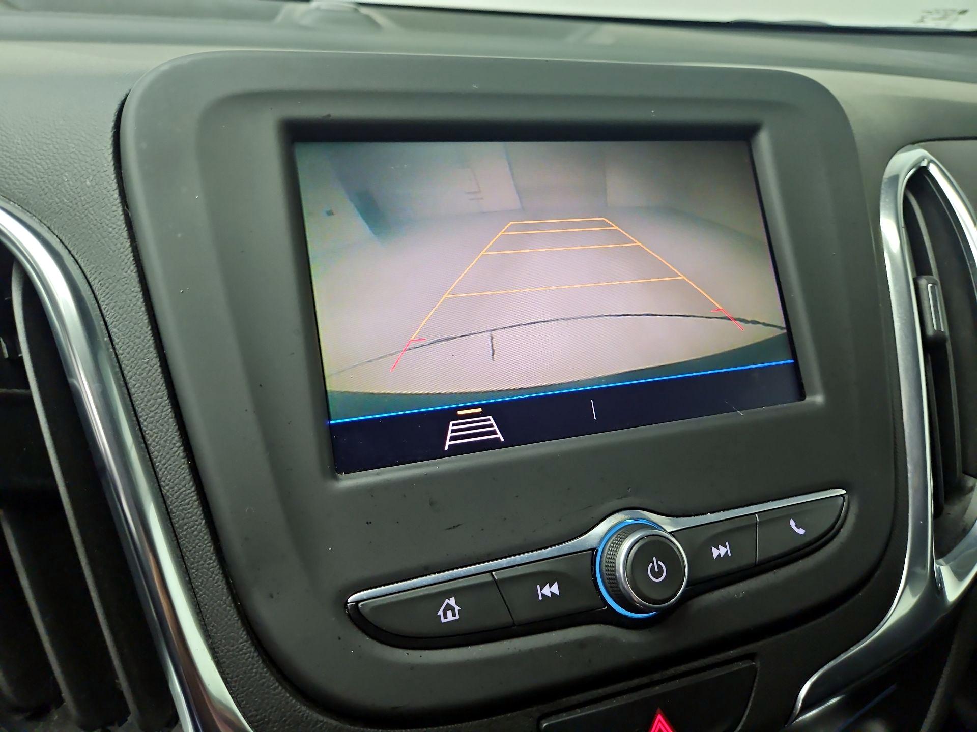 Thumbnail: 2021 Chevrolet Equinox - 14