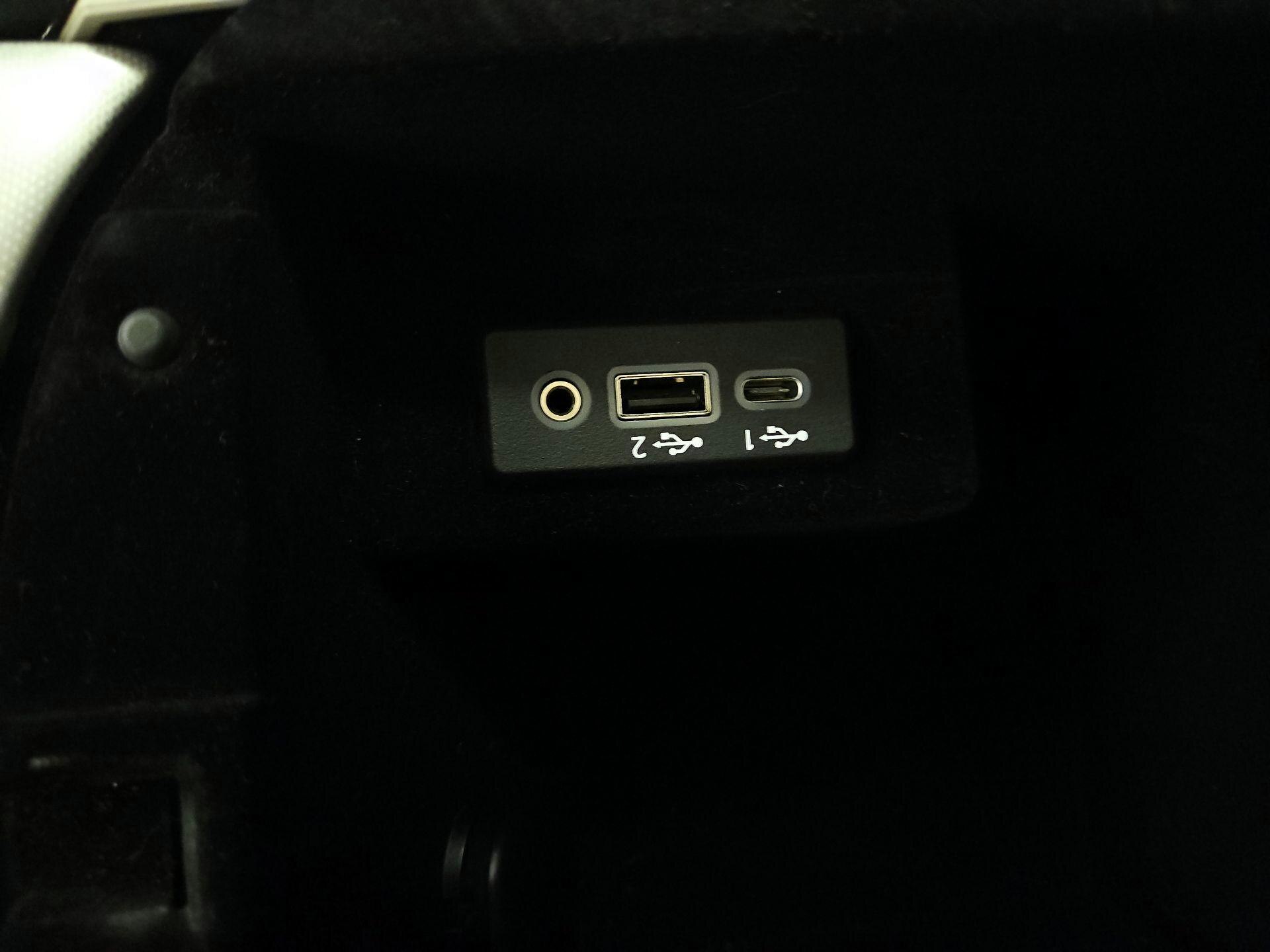 Thumbnail: 2022 INFINITI Q50 - 17