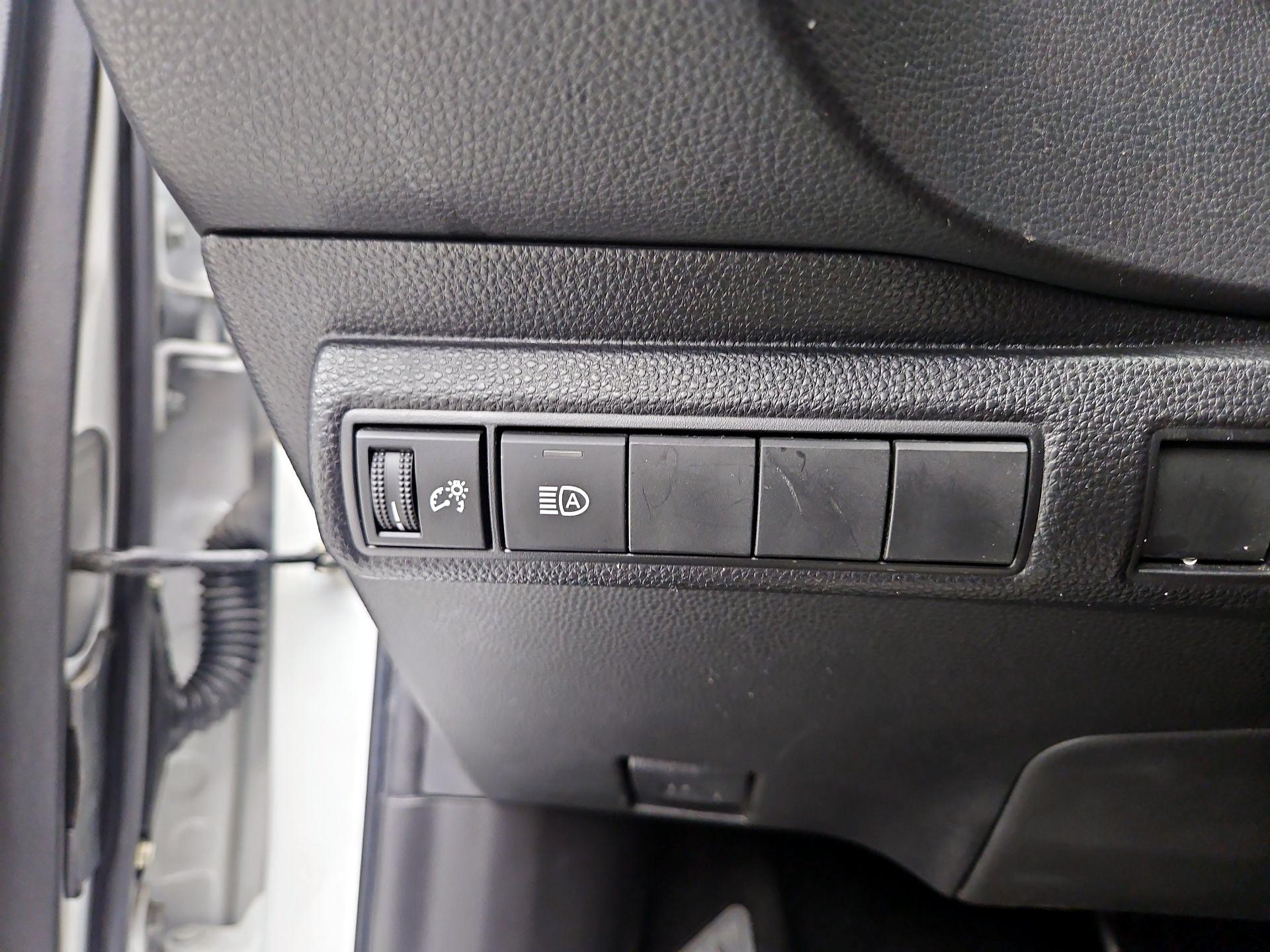 Thumbnail: 2022 Toyota Corolla - 13