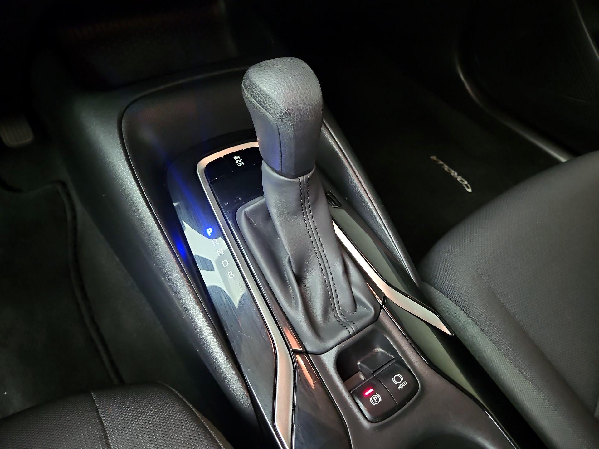 Thumbnail: 2022 Toyota Corolla - 17