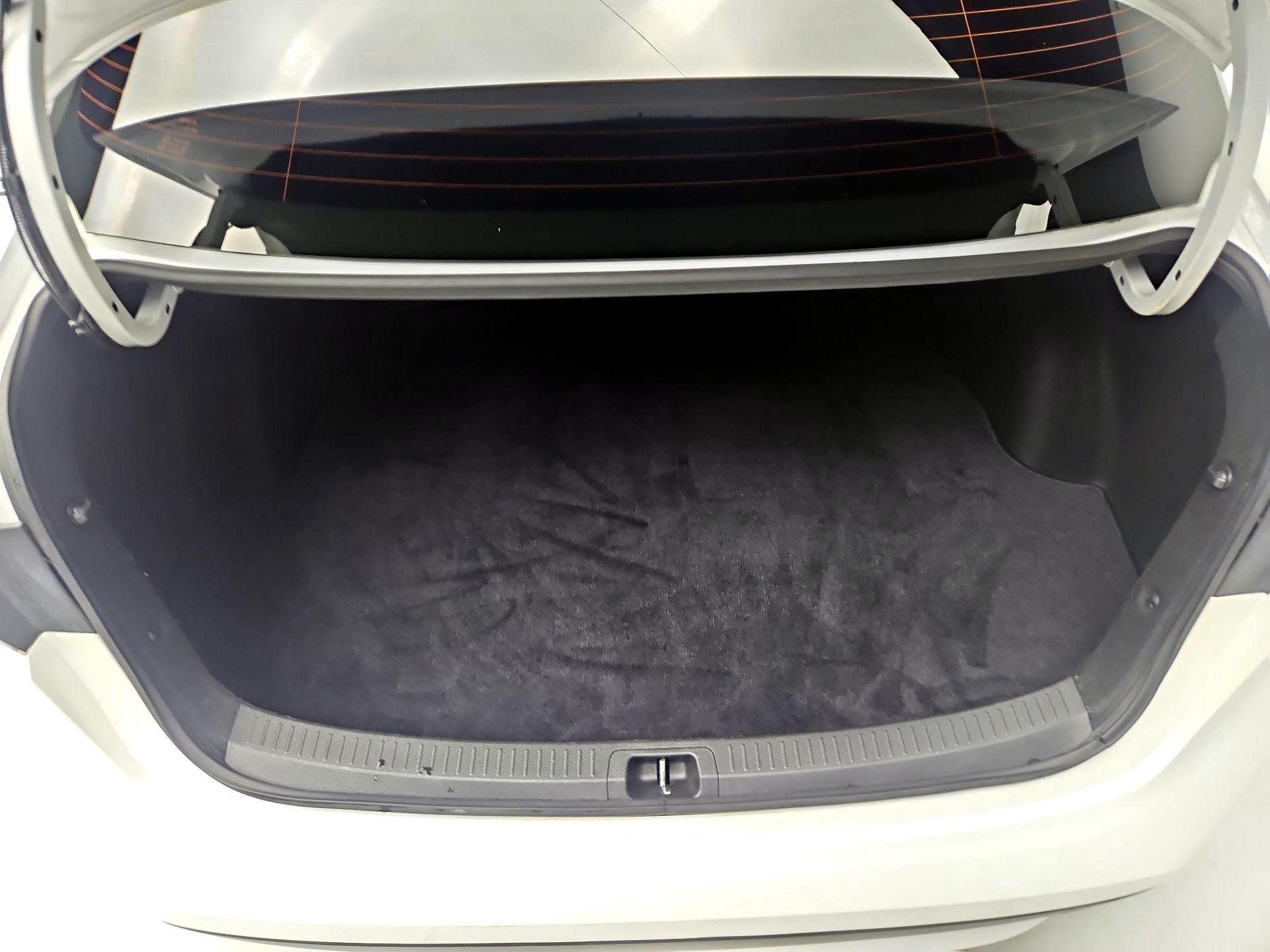 Thumbnail: 2022 Toyota Corolla - 20