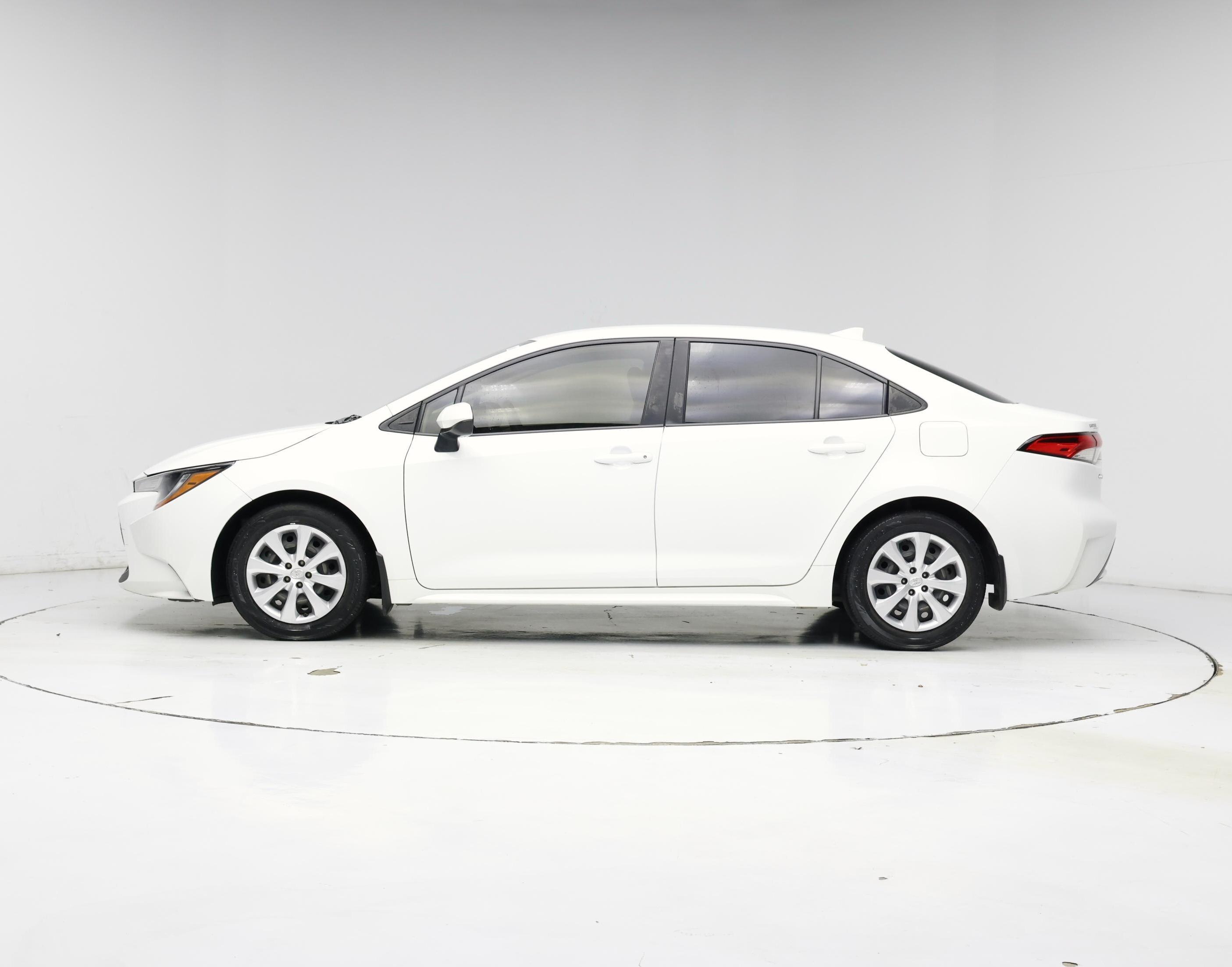 Thumbnail: 2022 Toyota Corolla - 3