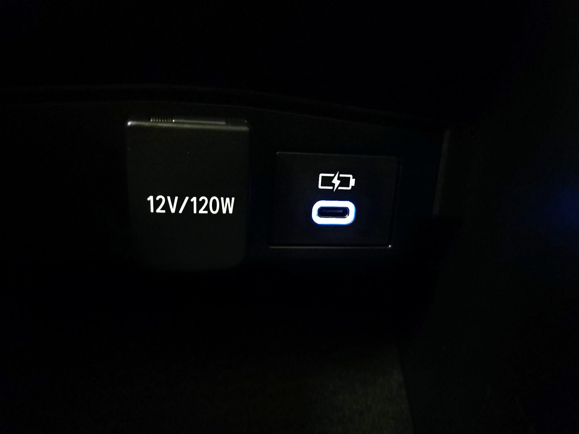 Thumbnail: 2022 Toyota Corolla - 18