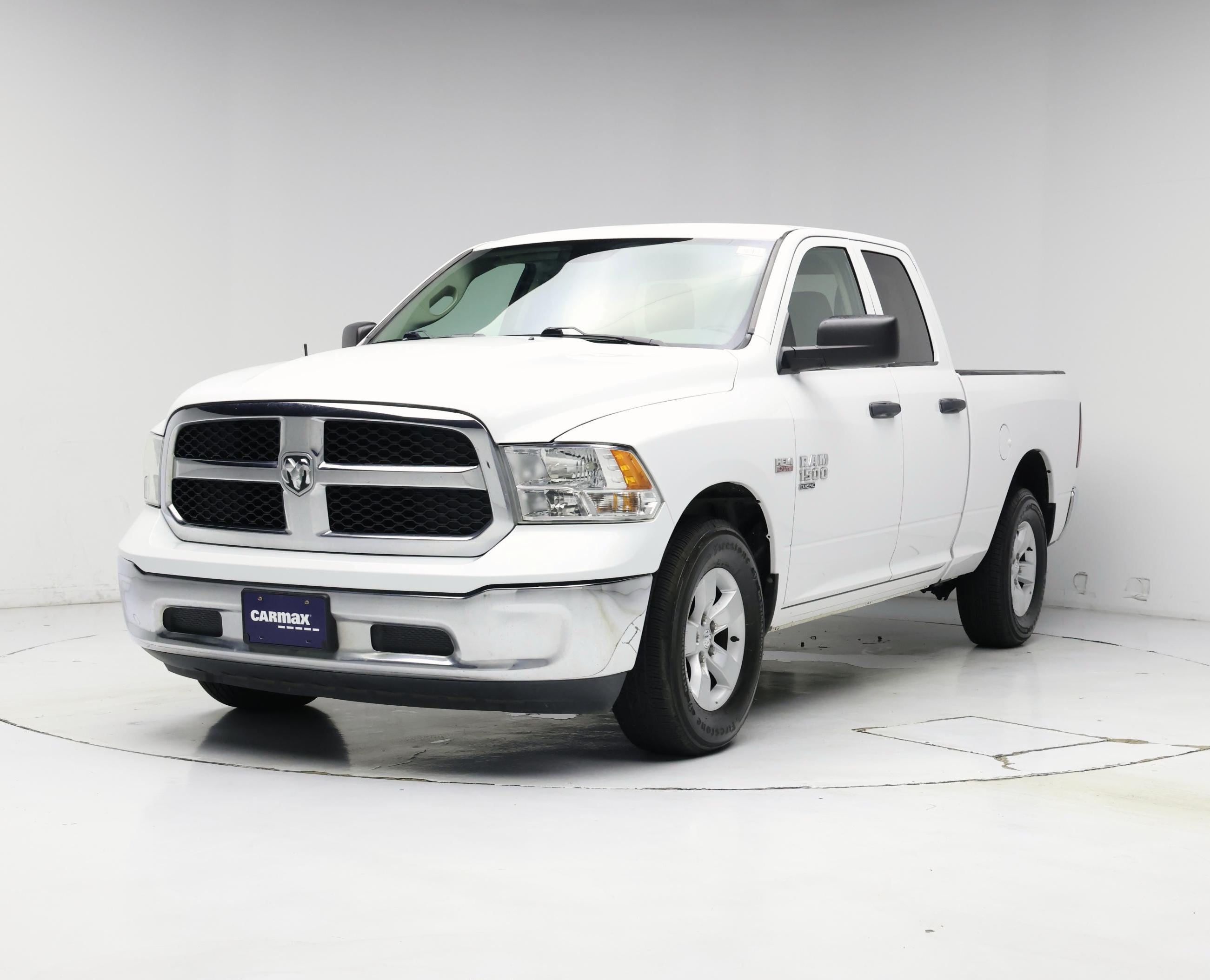 Thumbnail: 2020 RAM 1500 Classic - 4