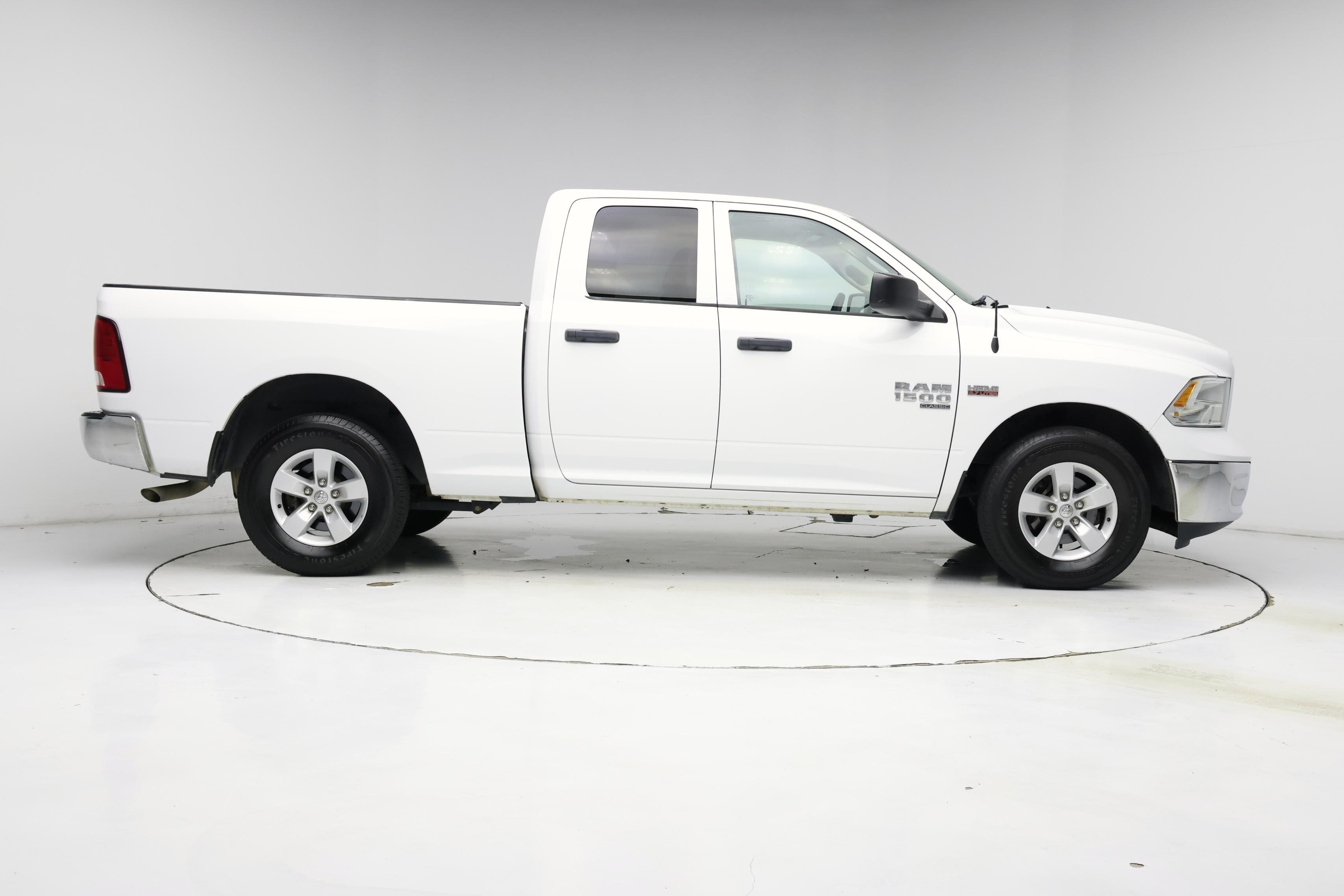 Thumbnail: 2020 RAM 1500 Classic - 7