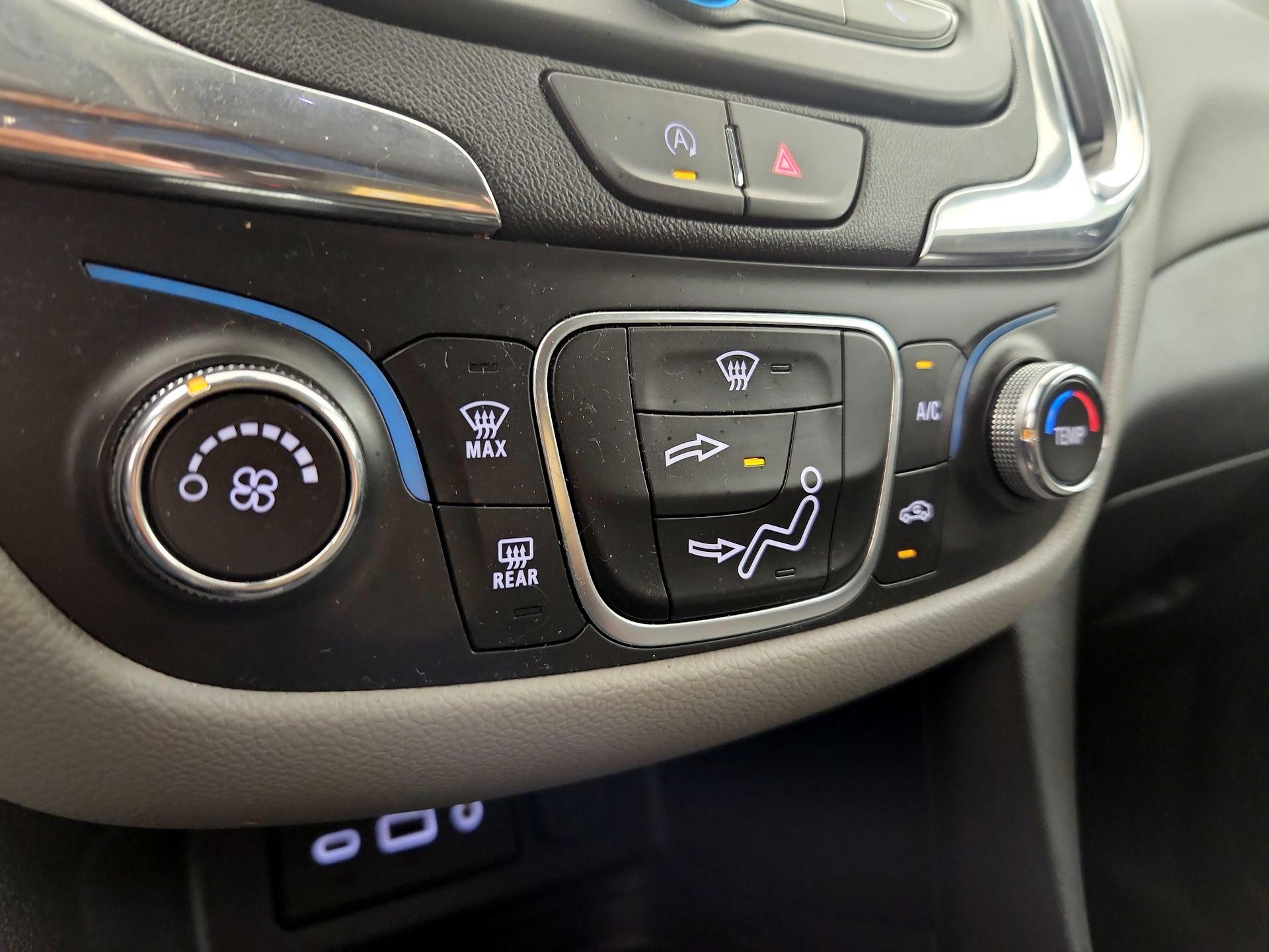 Thumbnail: 2023 Chevrolet Equinox - 16