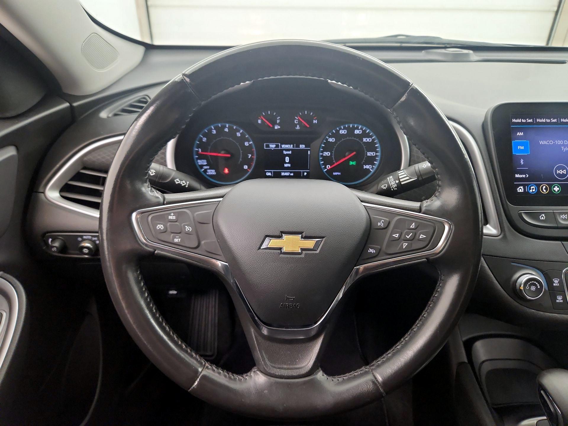 Thumbnail: 2021 Chevrolet Malibu - 10