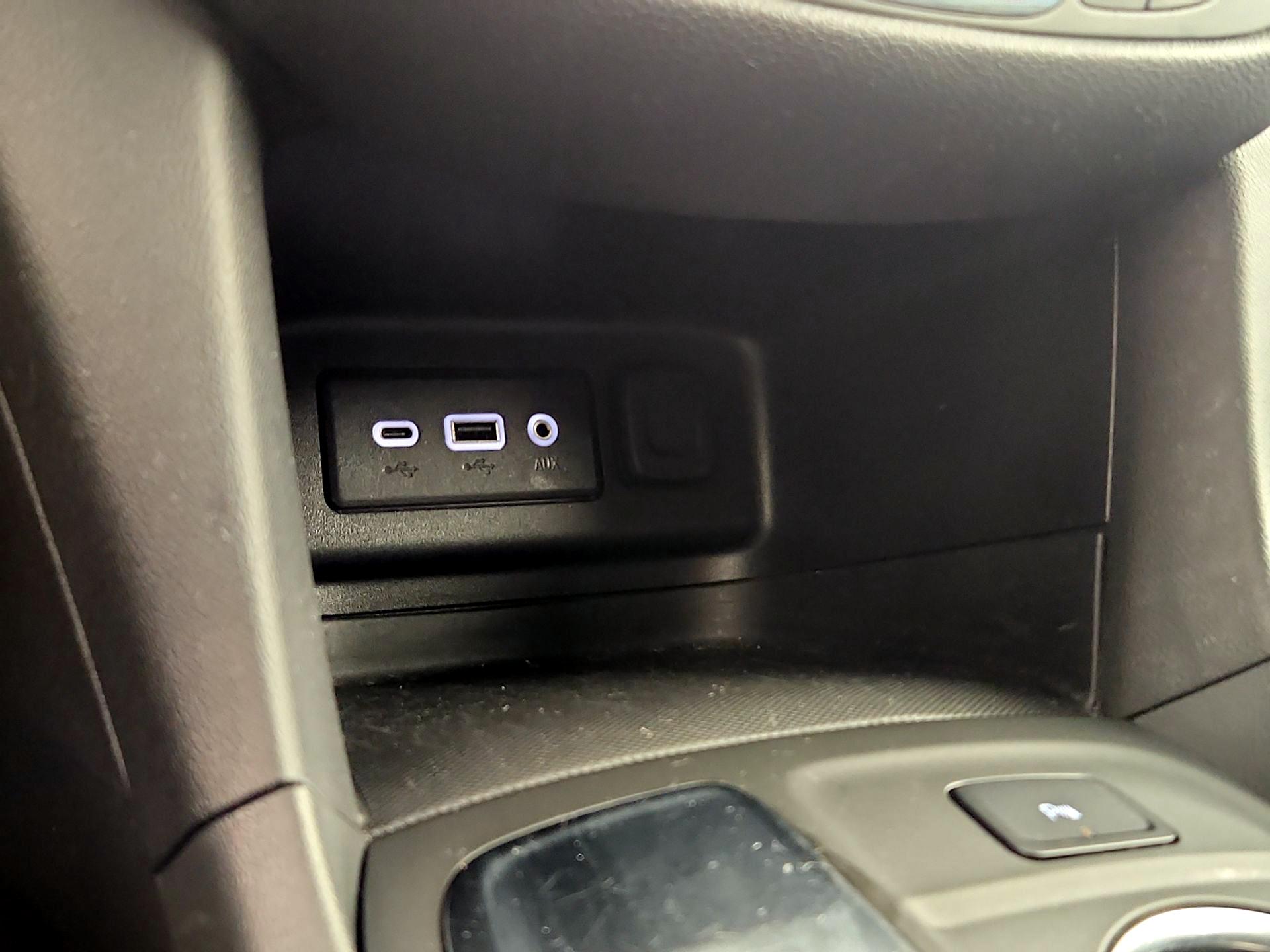 Thumbnail: 2023 Chevrolet Equinox - 18