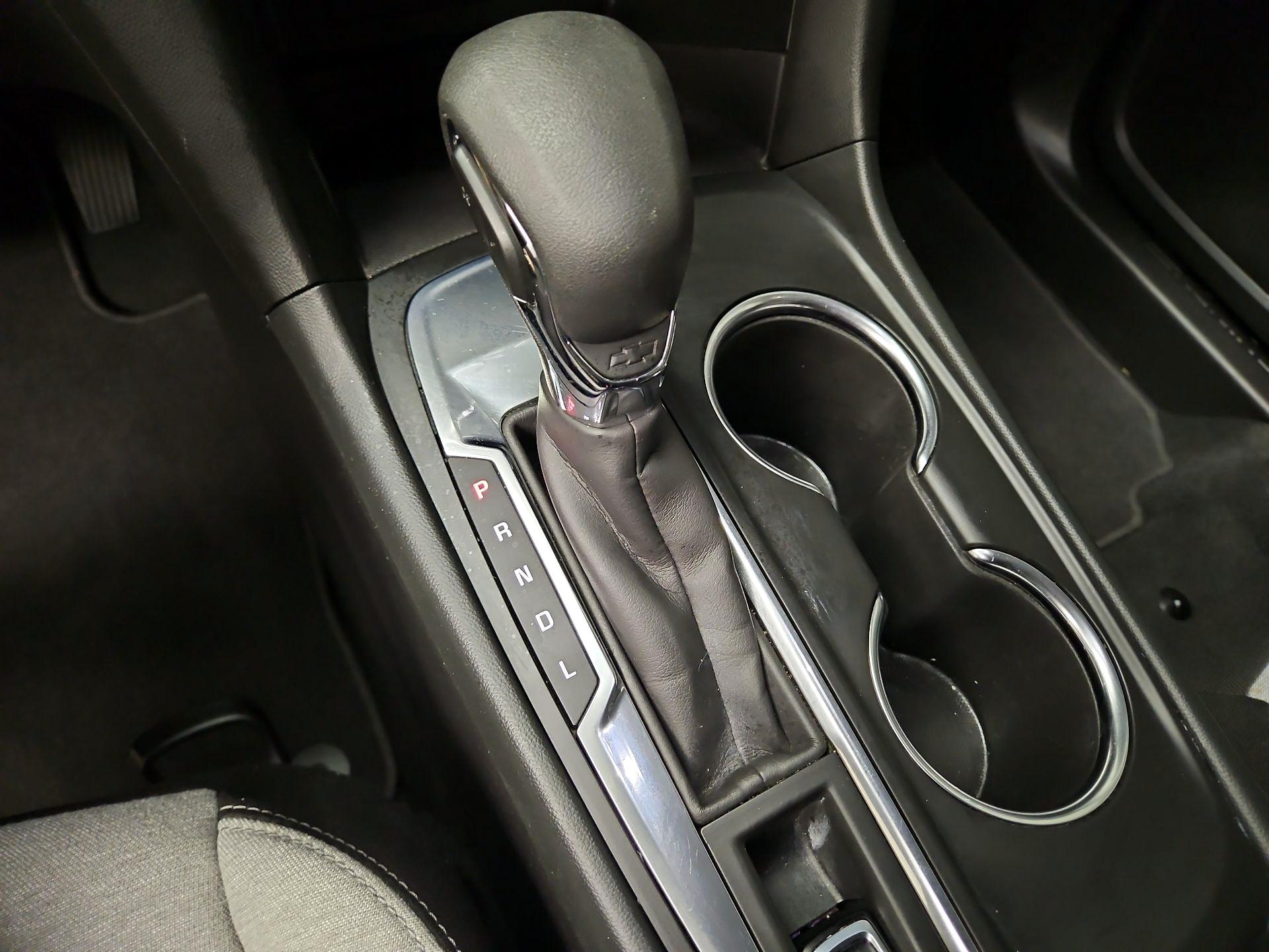 Thumbnail: 2022 Chevrolet Equinox - 17