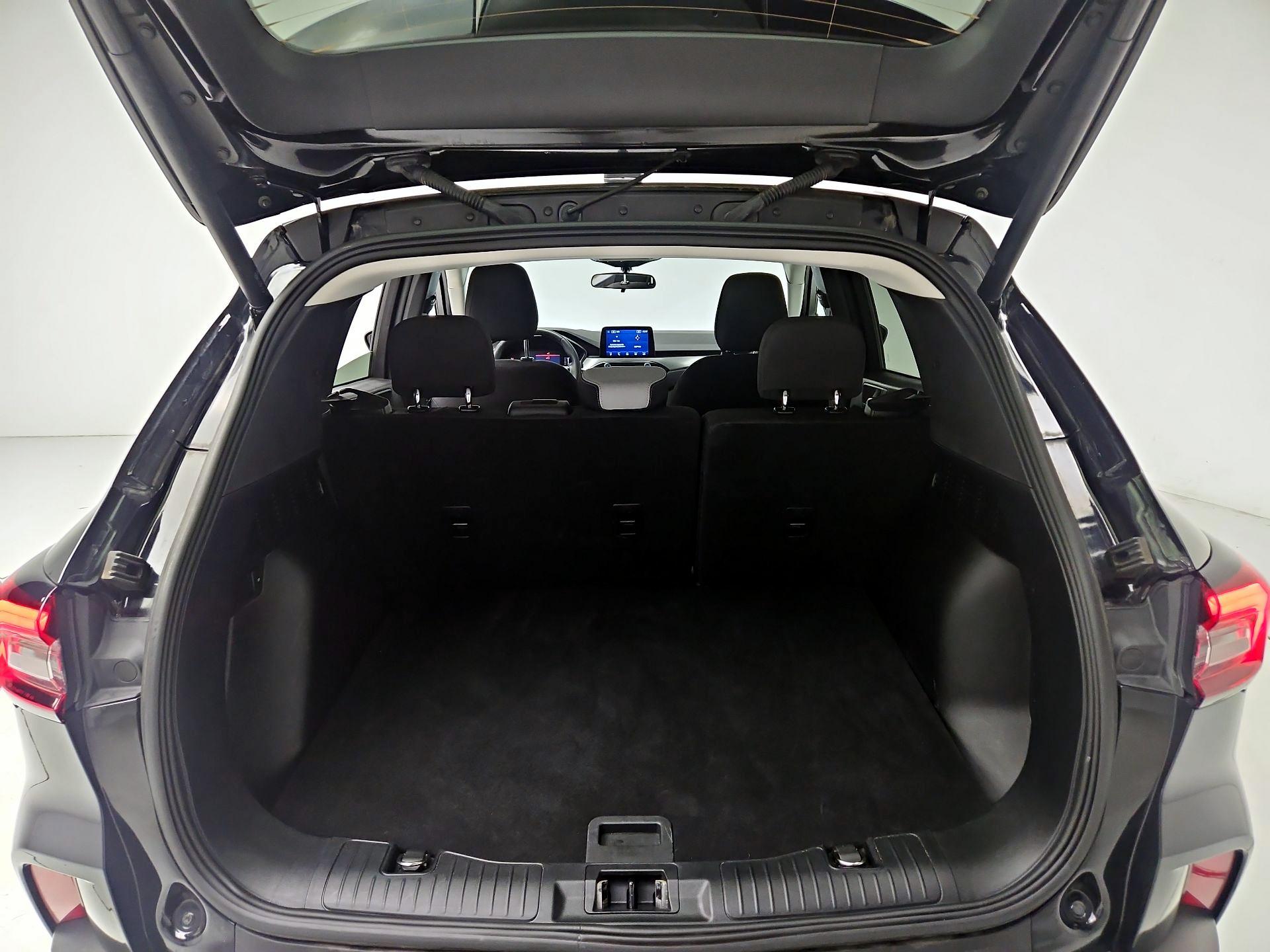 Thumbnail: 2023 Ford Escape - 20